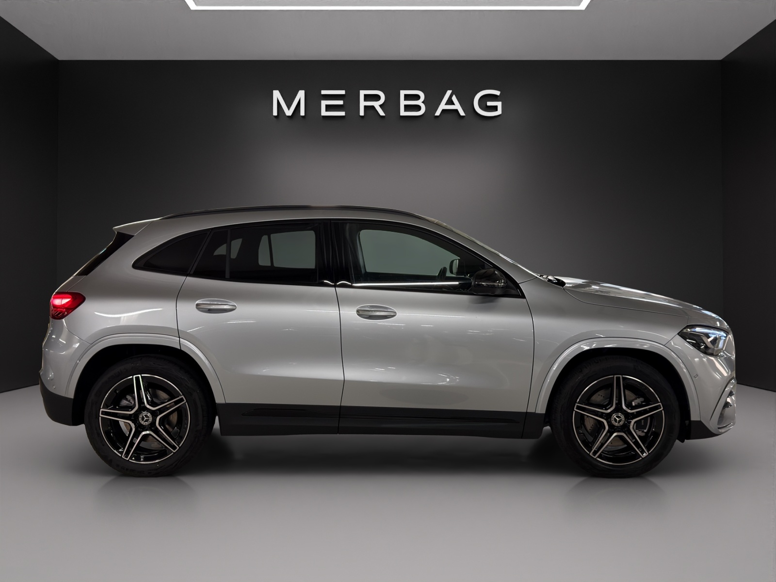 MERCEDES-BENZ GLA 220d 4Matic 8G-DCTSwiss Star - 5