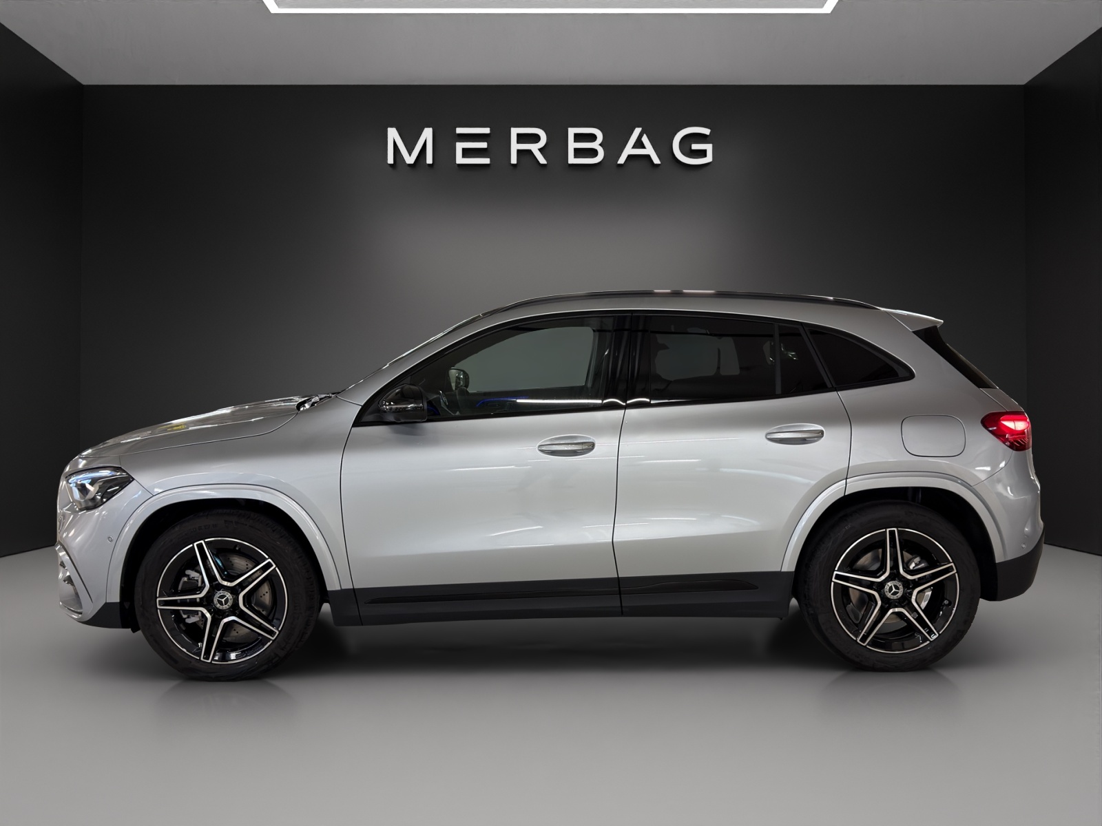 MERCEDES-BENZ GLA 220d 4Matic 8G-DCTSwiss Star - 4