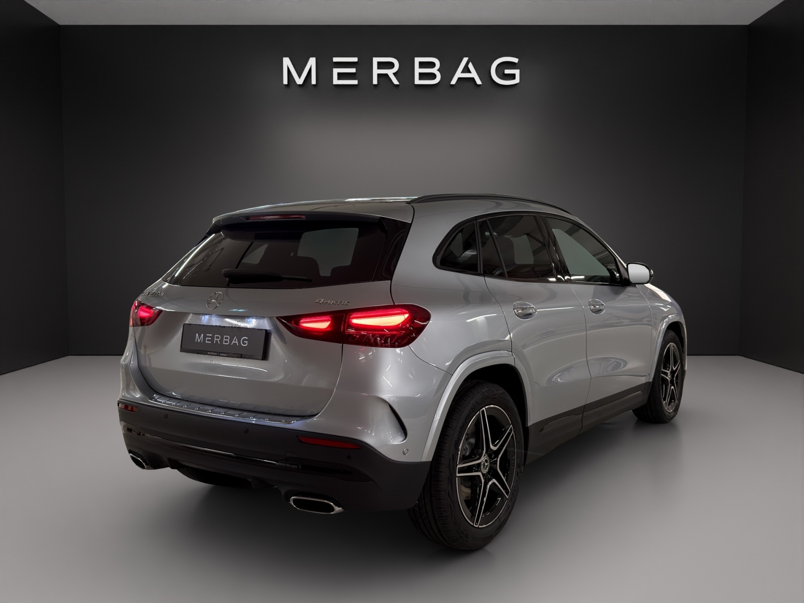MERCEDES-BENZ GLA 220d 4Matic 8G-DCTSwiss Star - 8