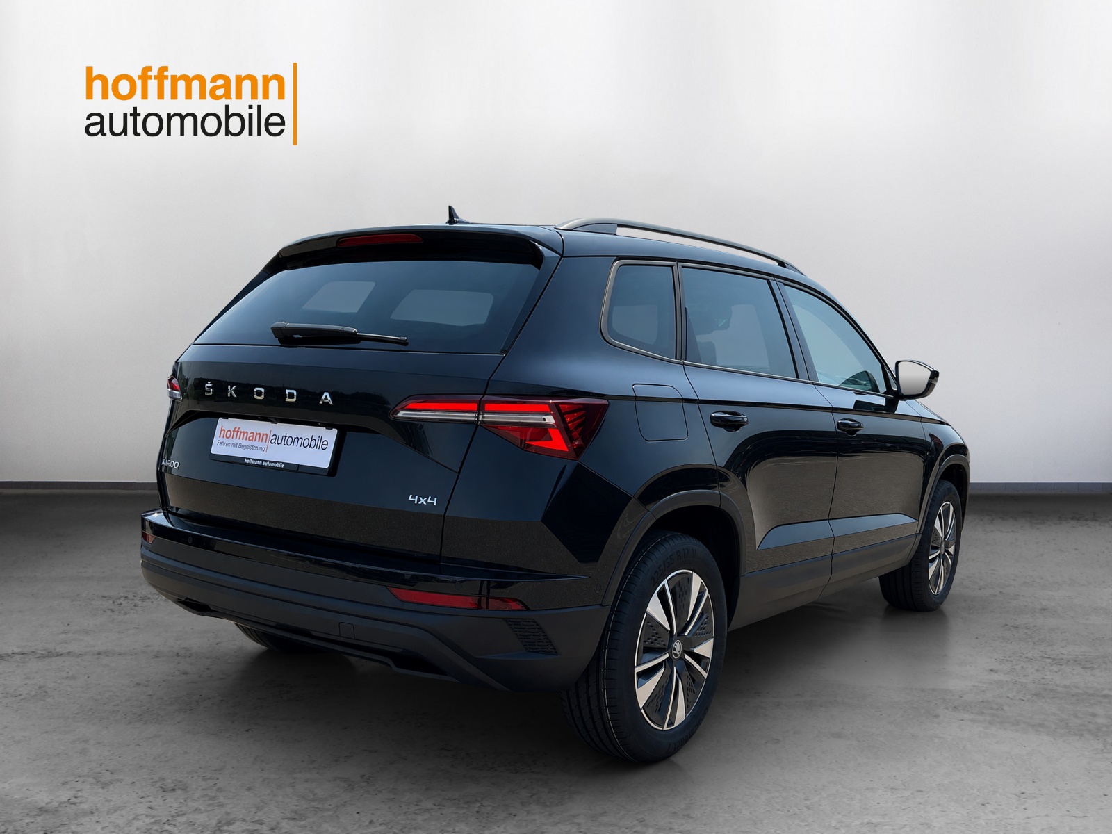 SKODA Karoq 2.0 TDI CR Dynamic 4x4 DSG - 4