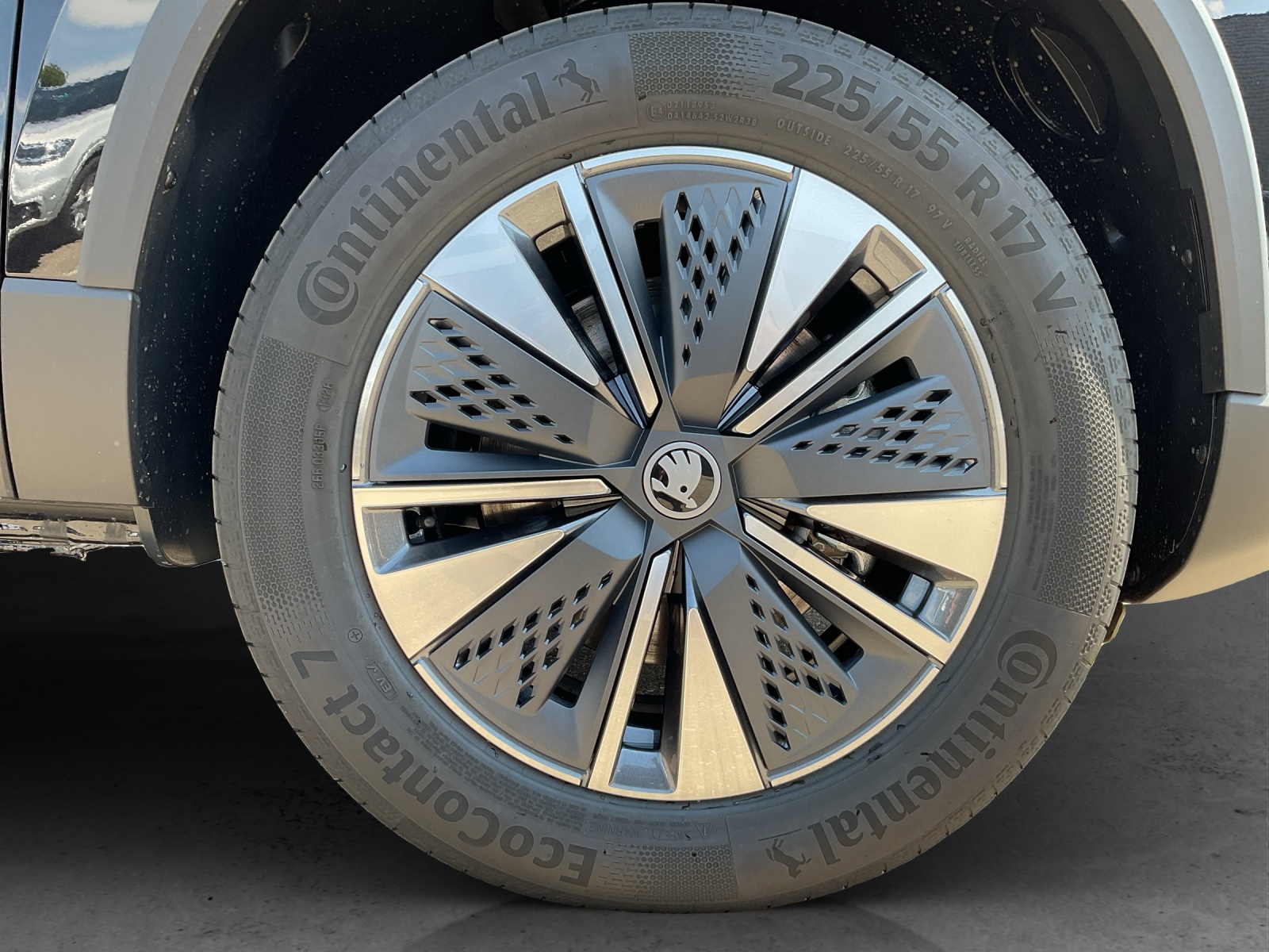 SKODA Karoq 2.0 TDI CR Dynamic 4x4 DSG - 13