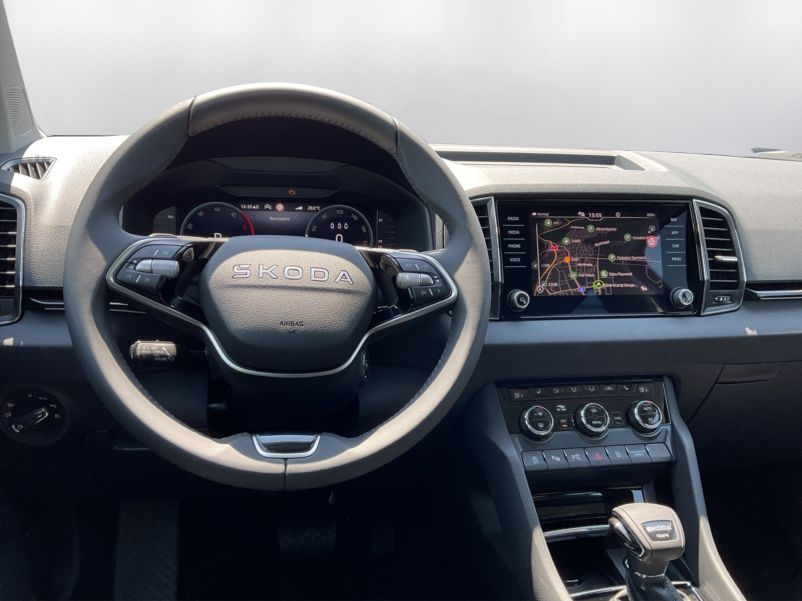 SKODA Karoq 2.0 TDI CR Dynamic 4x4 DSG - 7