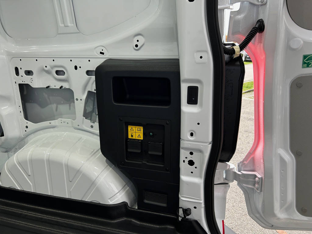 FORD E-Transit C Van 320 L1 Trend - 6