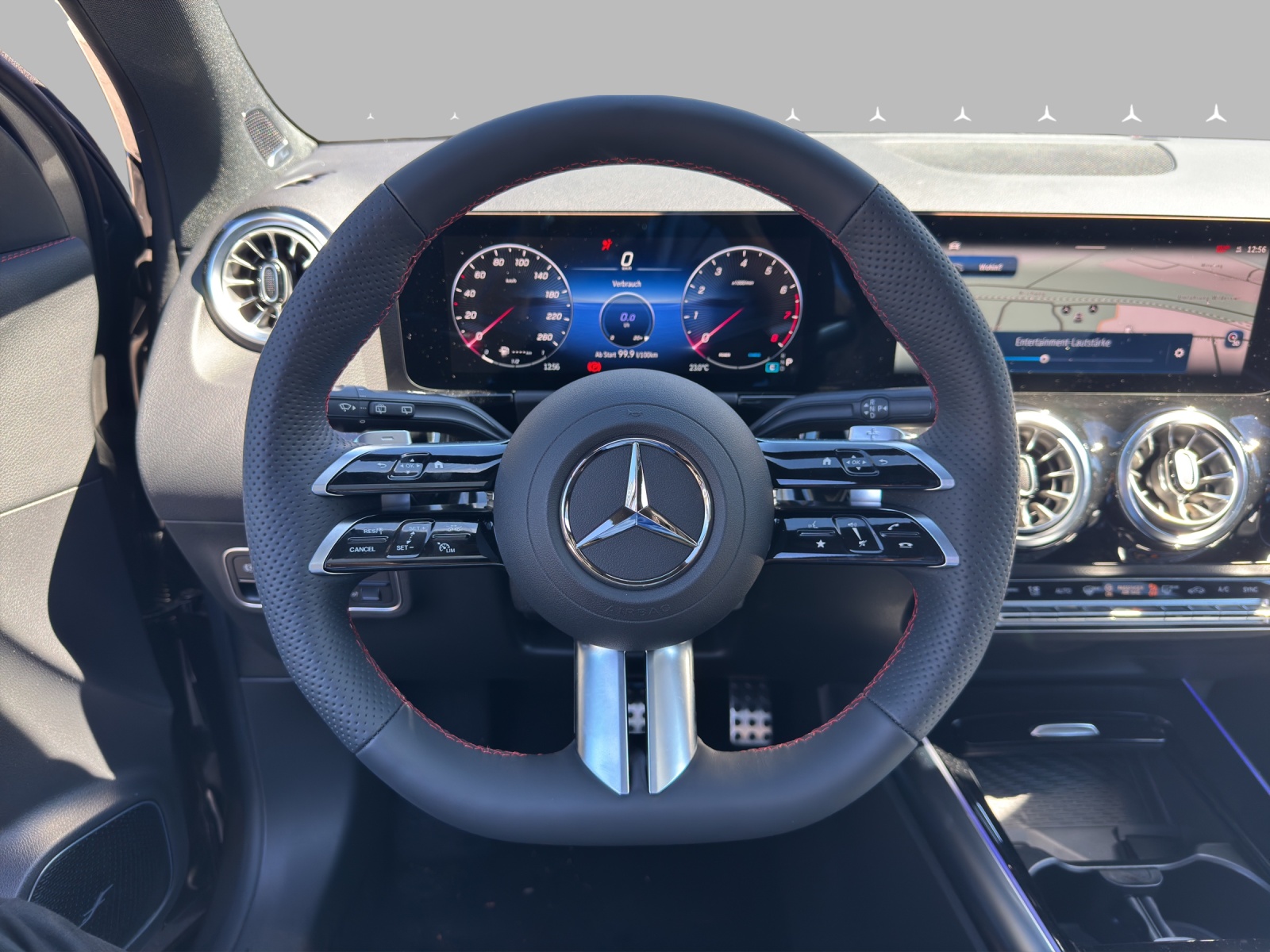 MERCEDES-BENZ GLA 250 4Matic 8G-DCT Swiss Star - 10