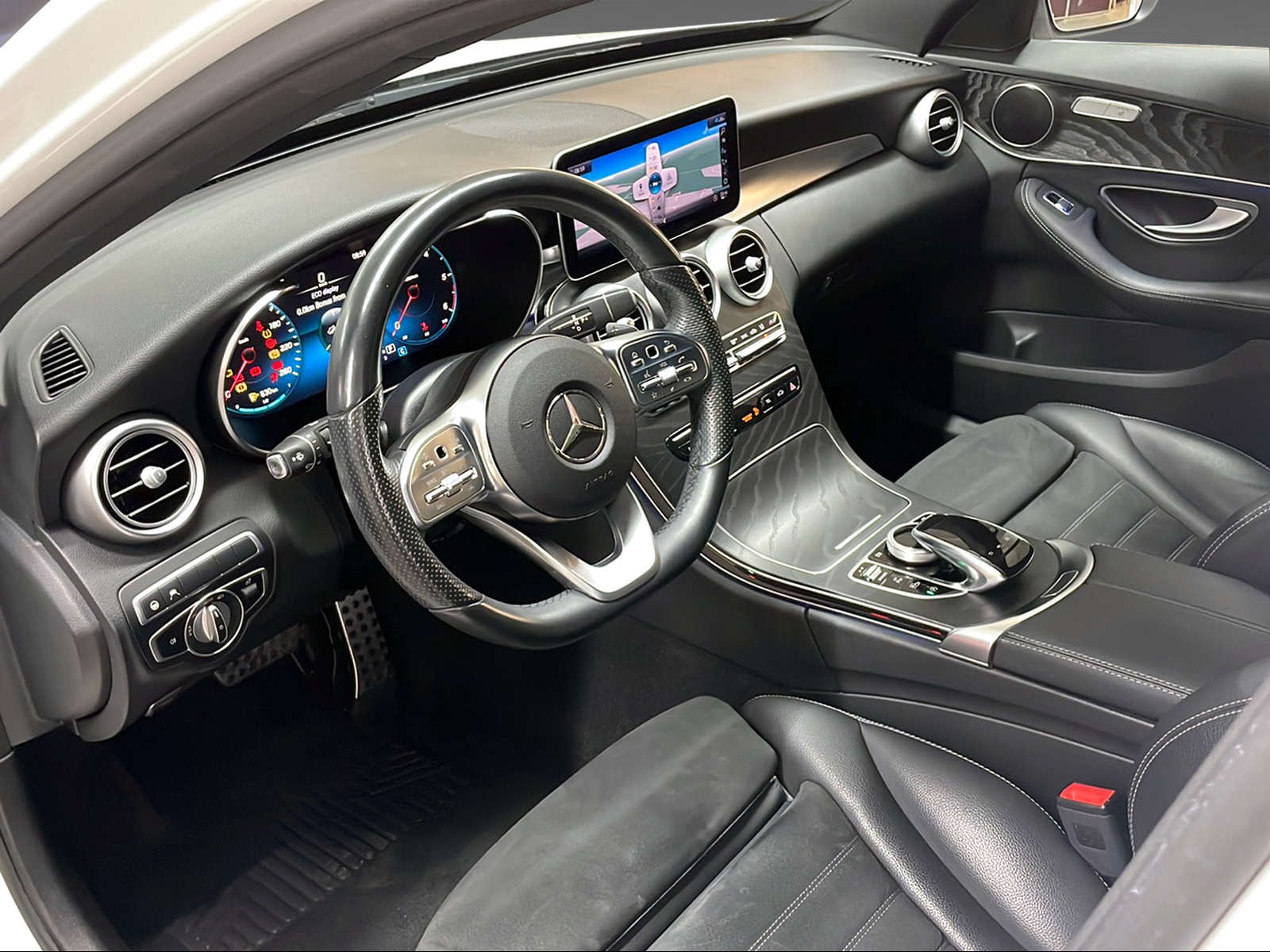 MERCEDES-BENZ C-Klasse S205 Kombi C 220 d Swiss Star AMG Line 4m - 5