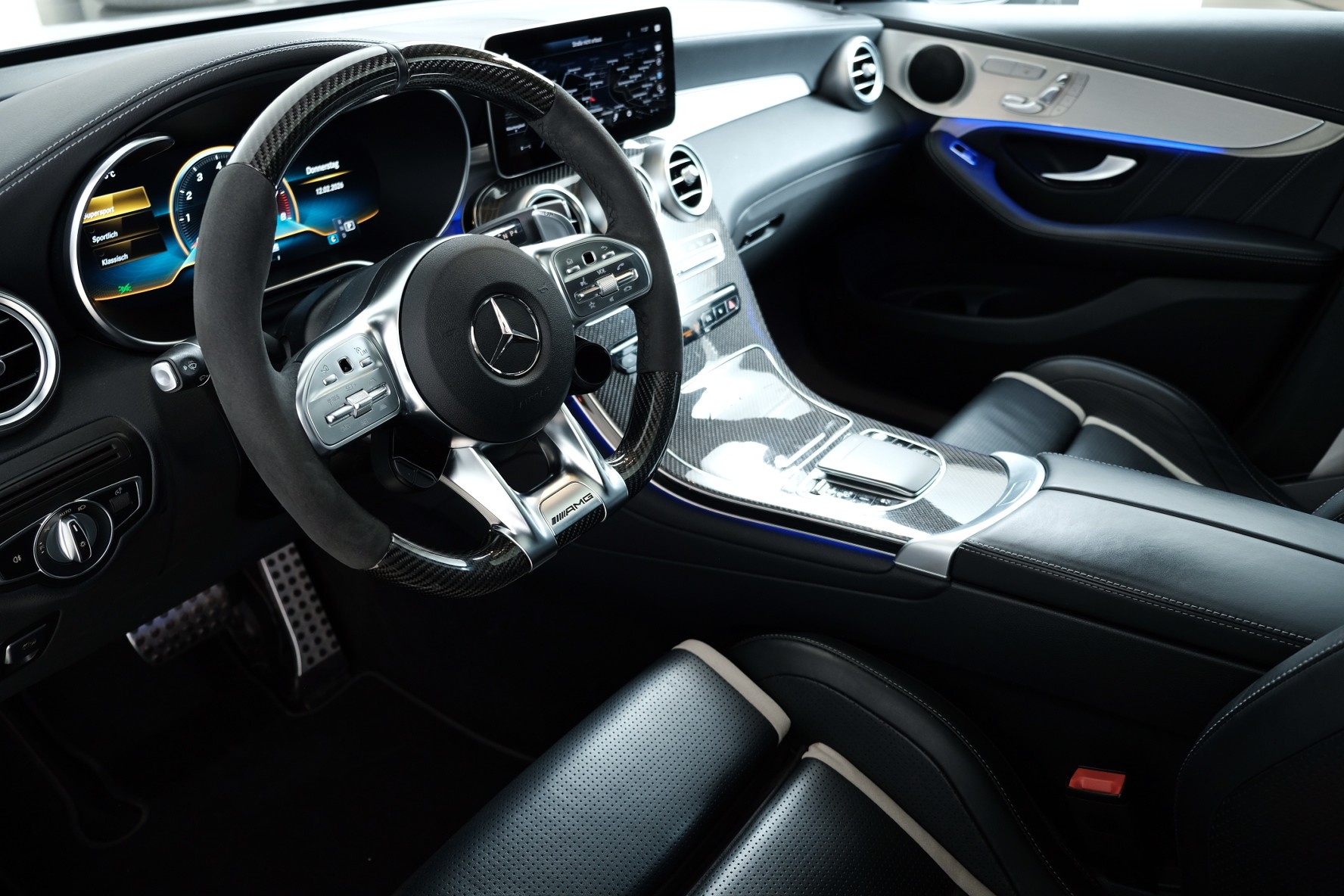 MERCEDES-BENZ GLC Coupé 63 S AMG 4Matic 9G-Tronic - 9