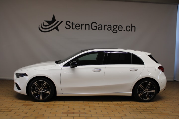 MERCEDES-BENZ A 200 Progressive - 2