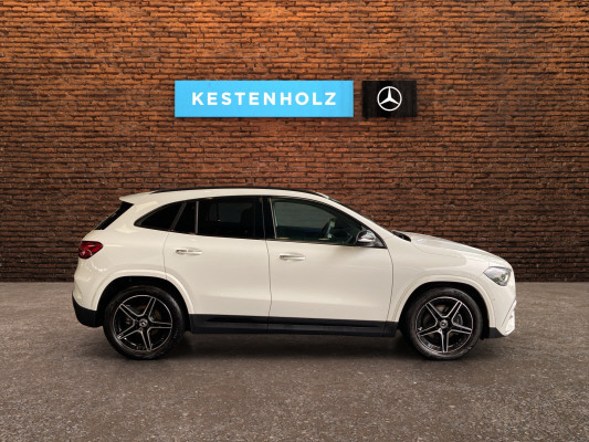 MERCEDES-BENZ GLA 200 7G-DCT - 3