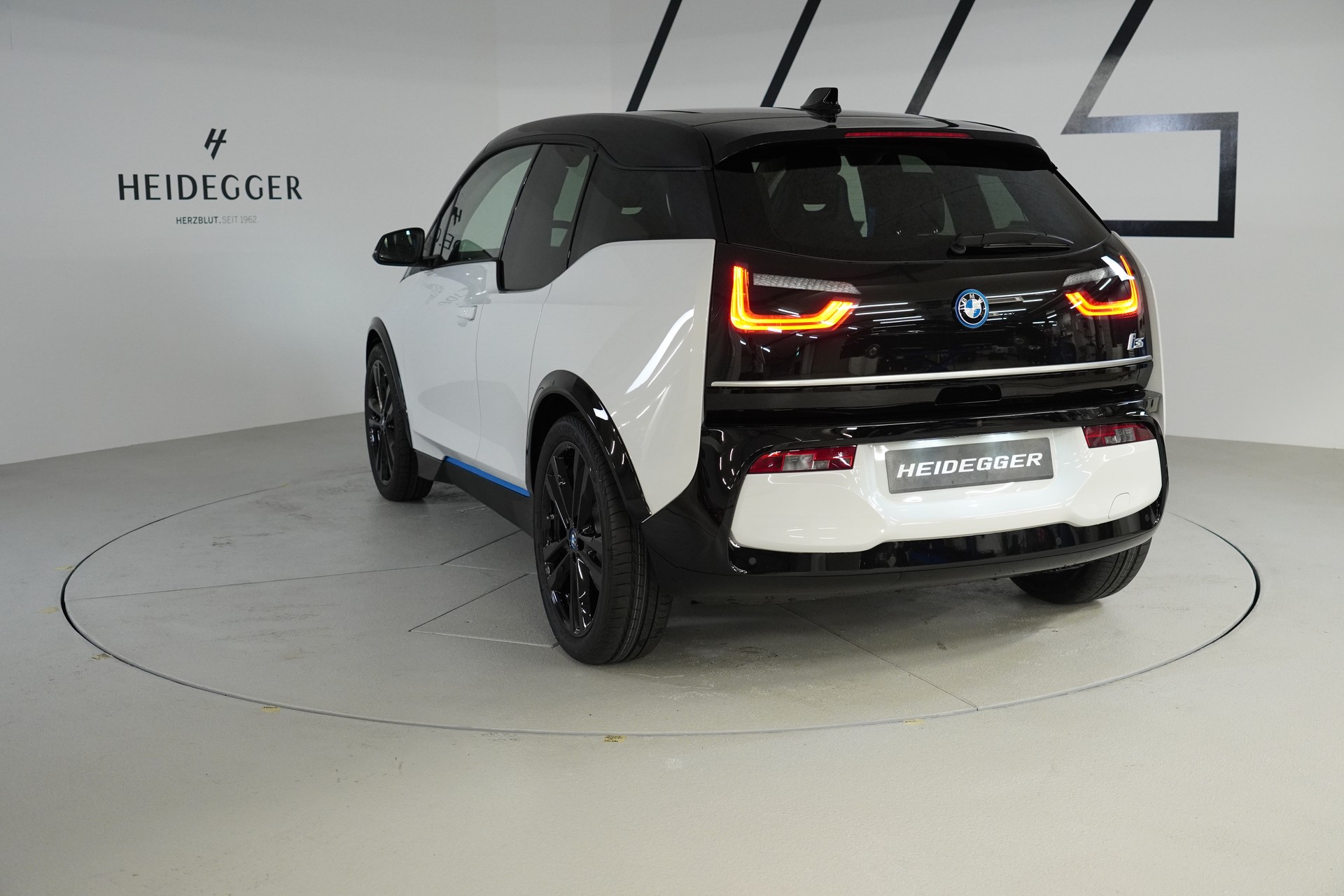 BMW i3s (120Ah) Fleet Edition - 7