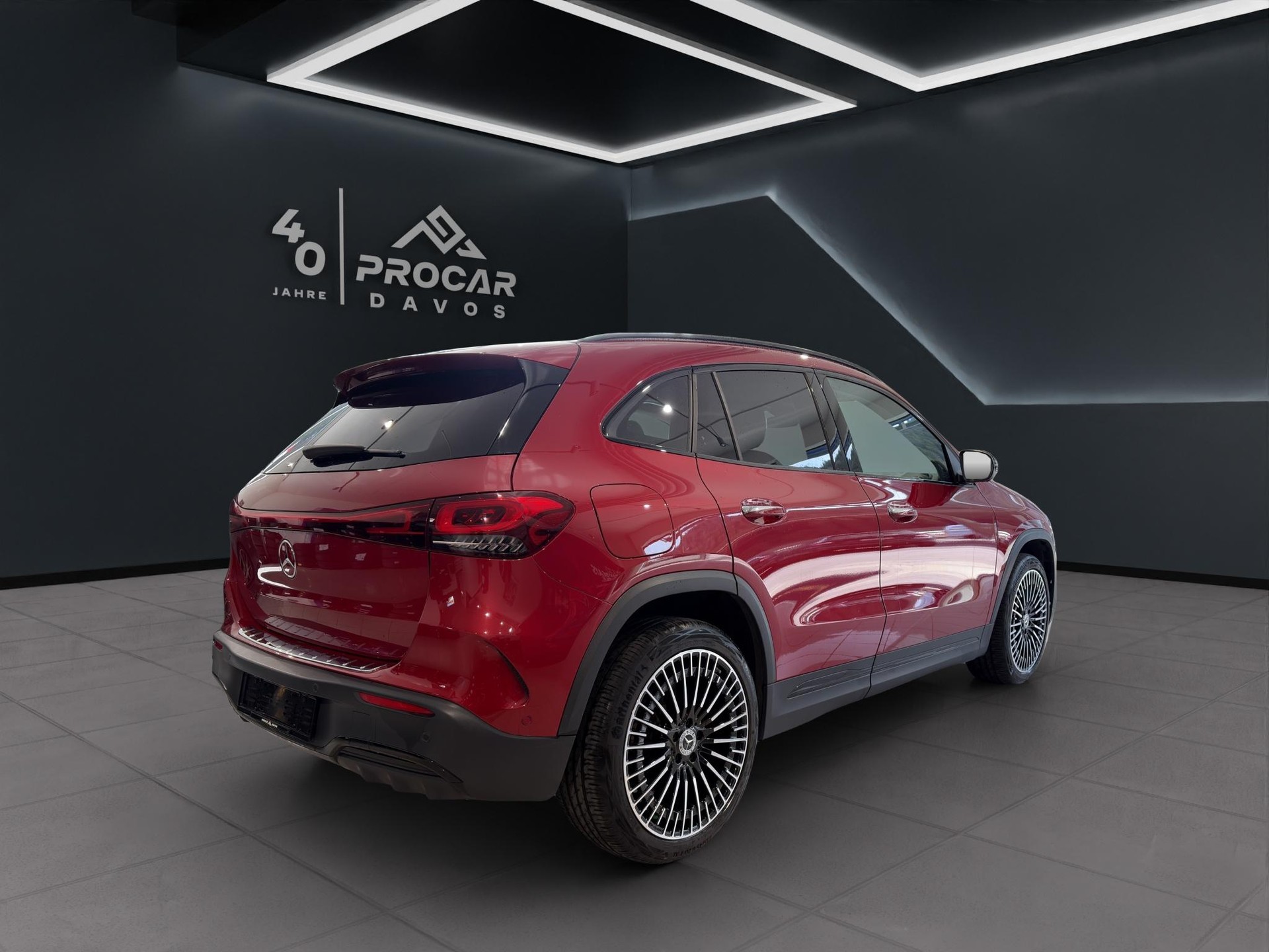 MERCEDES-BENZ EQA 350 Swiss Star AMG Line 4matic - 4