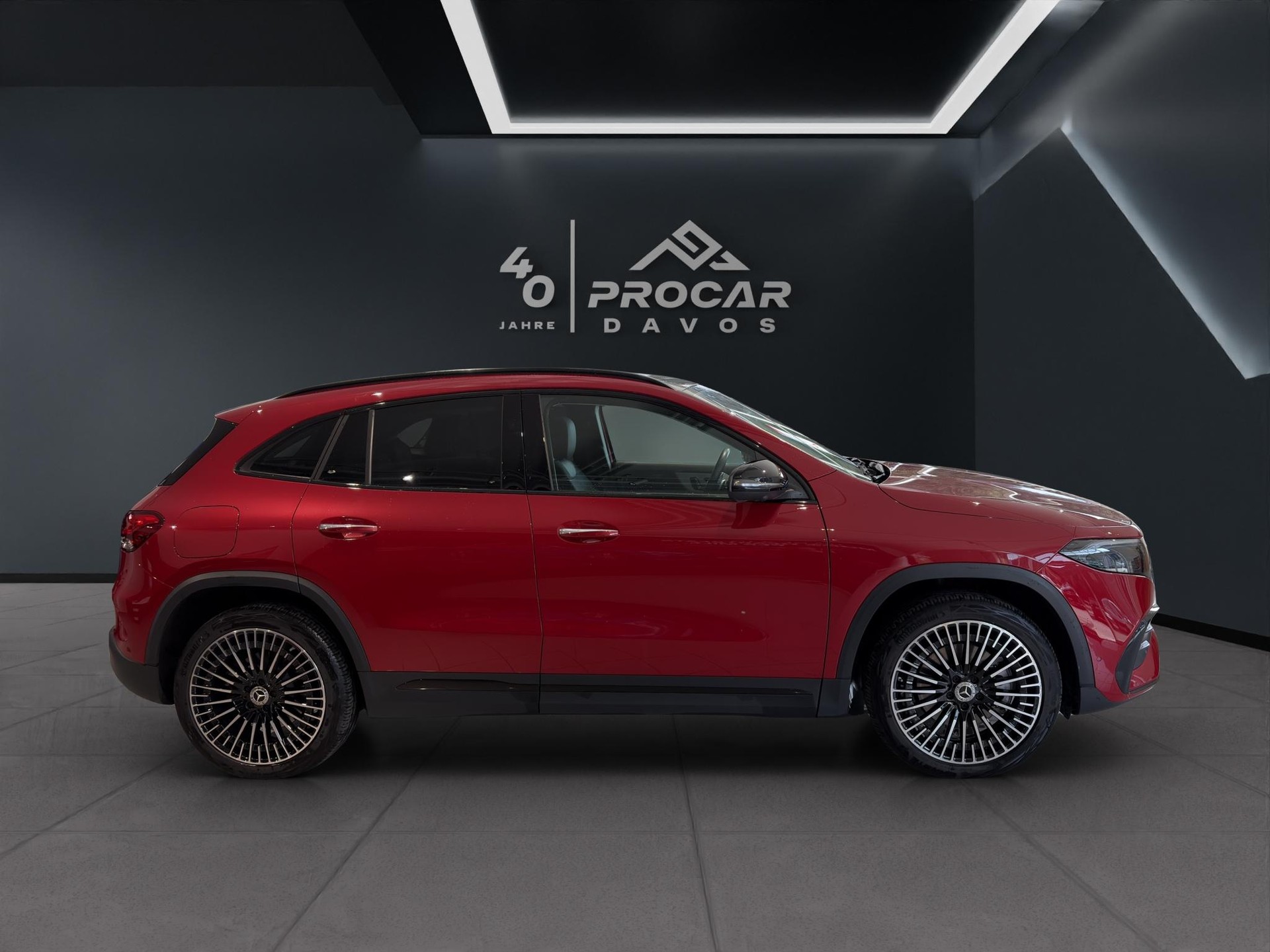 MERCEDES-BENZ EQA 350 Swiss Star AMG Line 4matic - 2