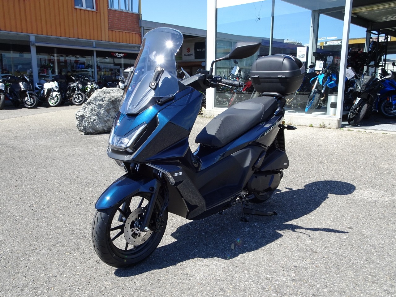 KYMCO Sky Town 125 Topcase - 4