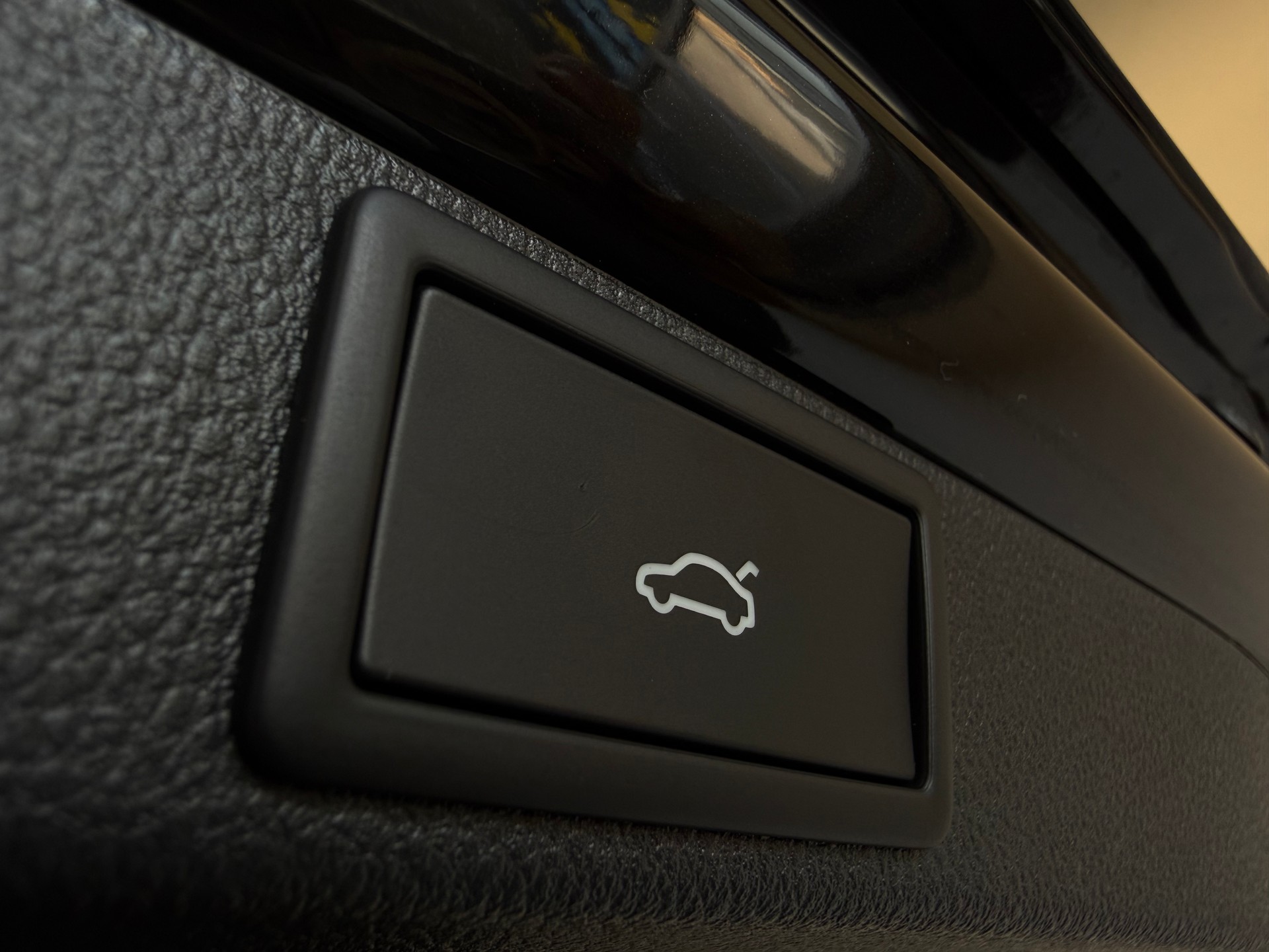 SKODA Octavia Combi 2.0 TSI DSG RS - 14