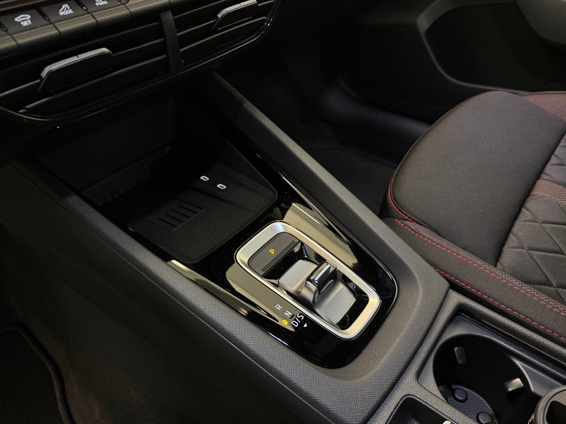 SKODA Octavia Combi 2.0 TSI DSG RS - 25