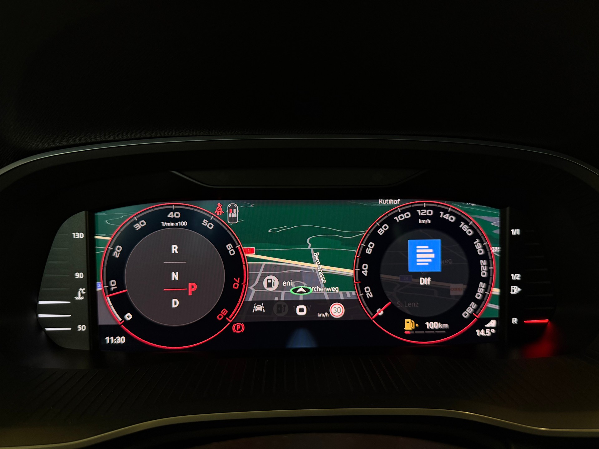 SKODA Octavia Combi 2.0 TSI DSG RS - 26