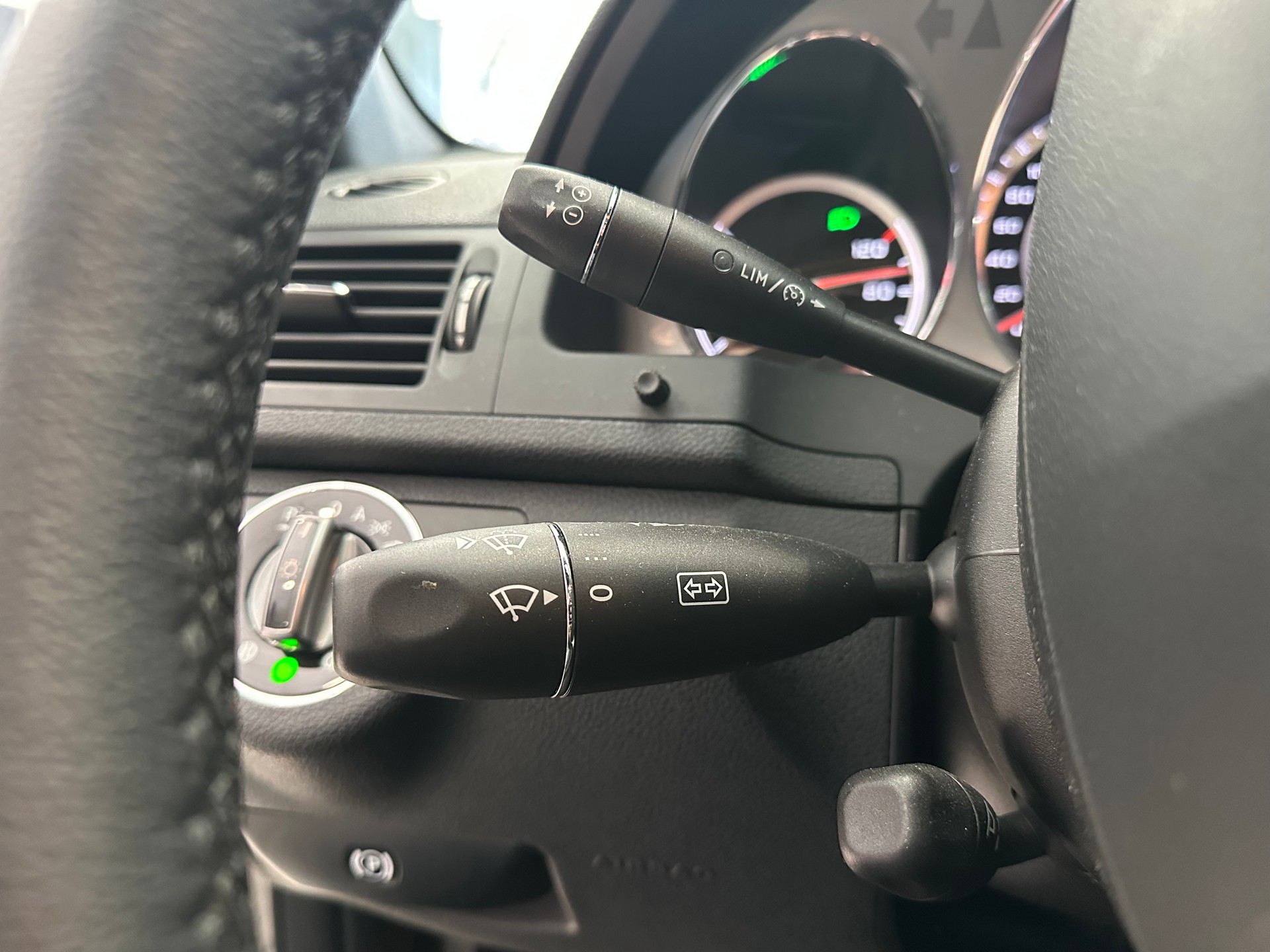 MERCEDES-BENZ C 63 AMG Avantgarde 7G-Tronic - 31