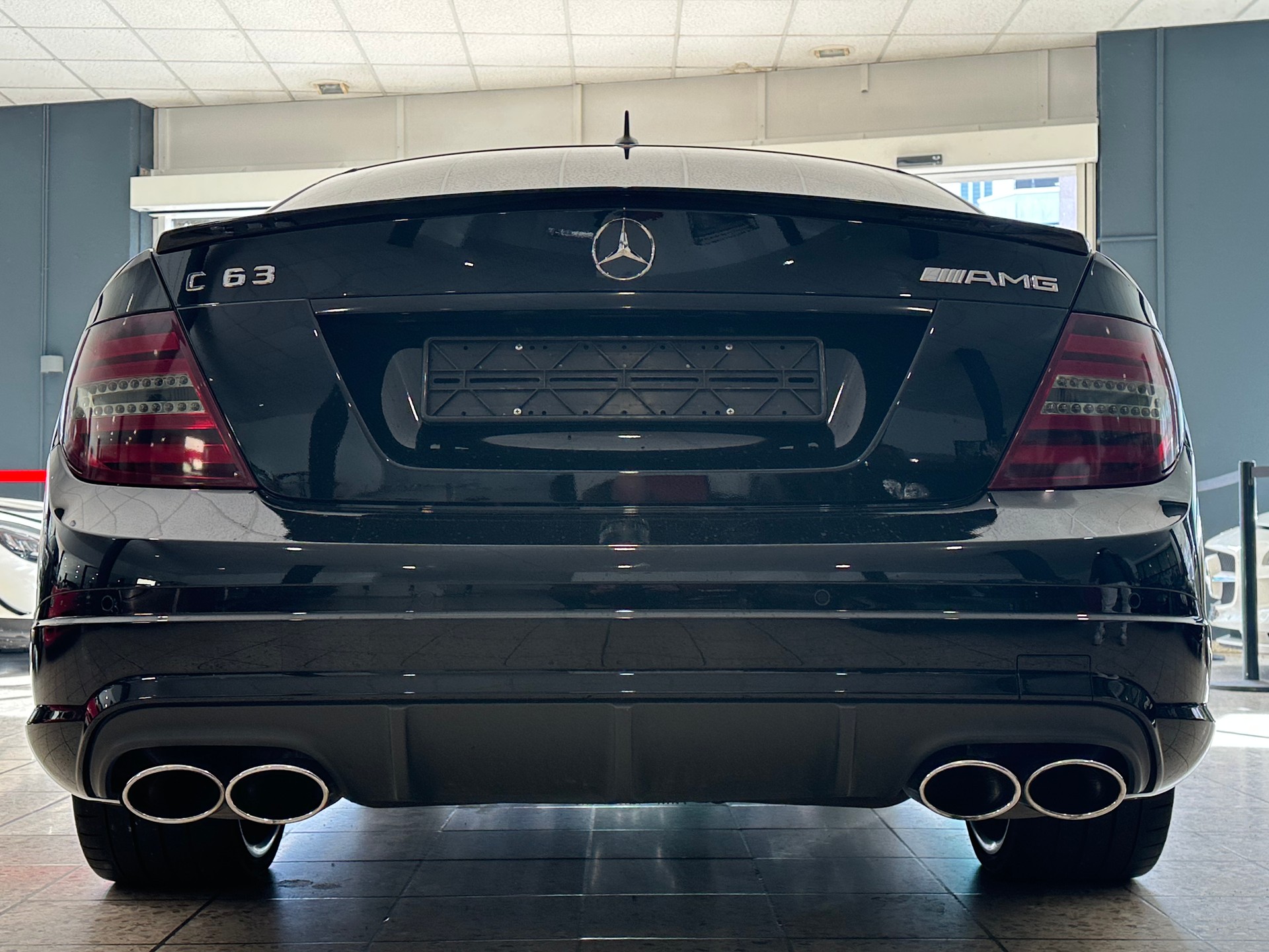 MERCEDES-BENZ C 63 AMG Avantgarde 7G-Tronic - 12