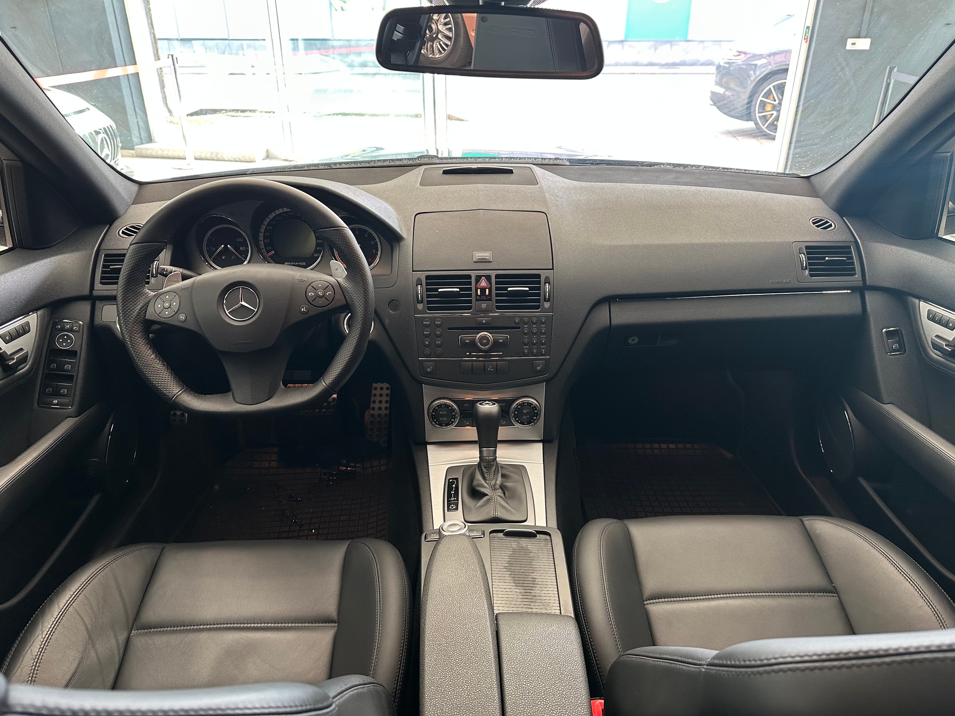 MERCEDES-BENZ C 63 AMG Avantgarde 7G-Tronic - 24