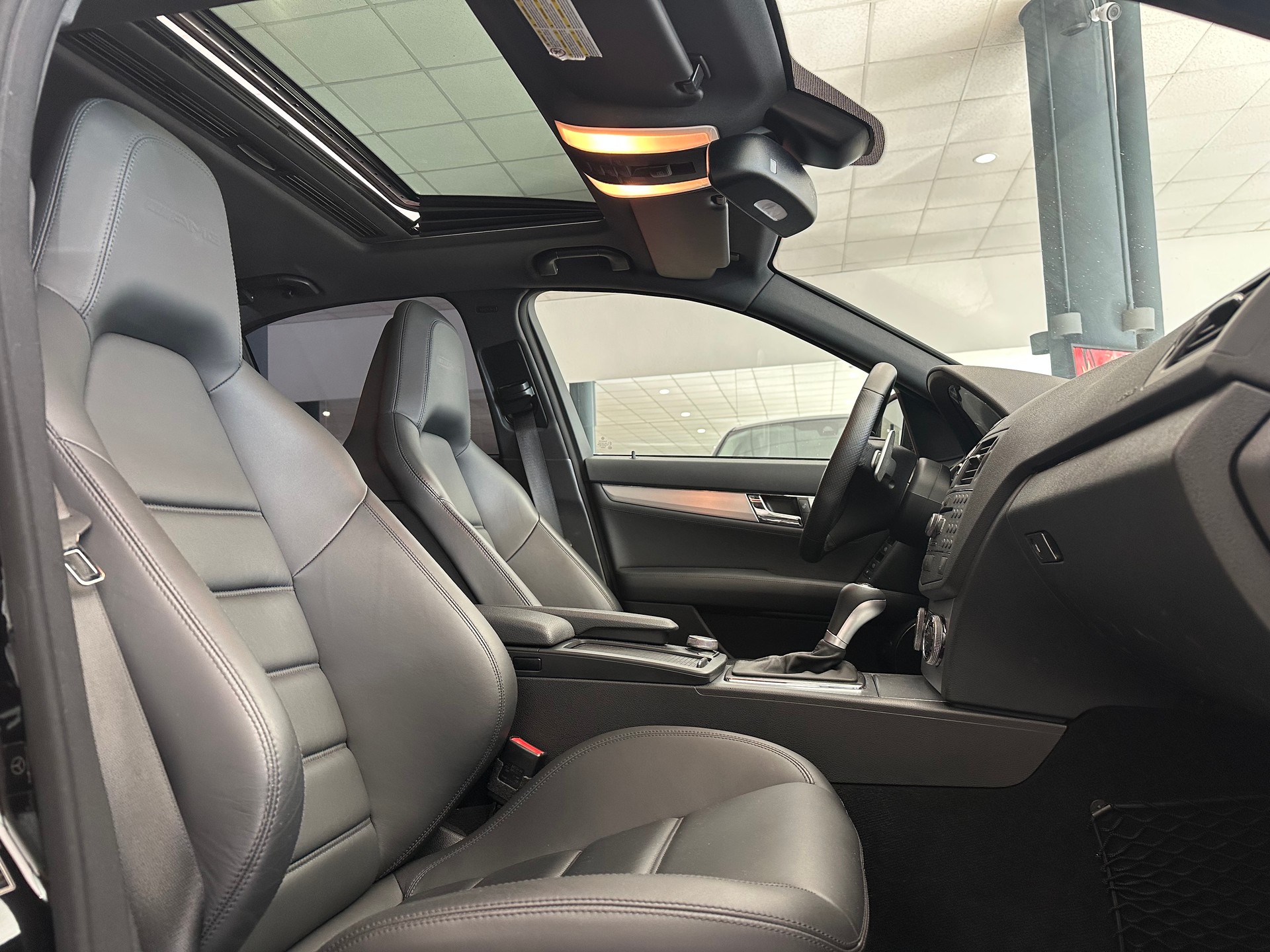 MERCEDES-BENZ C 63 AMG Avantgarde 7G-Tronic - 27