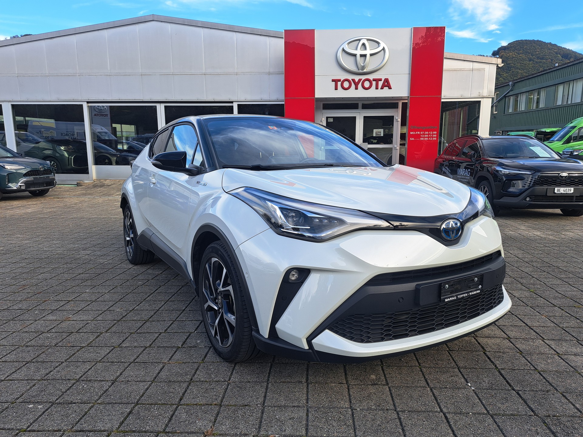 TOYOTA C-HR 2.0 HSD CVT Trend - 3