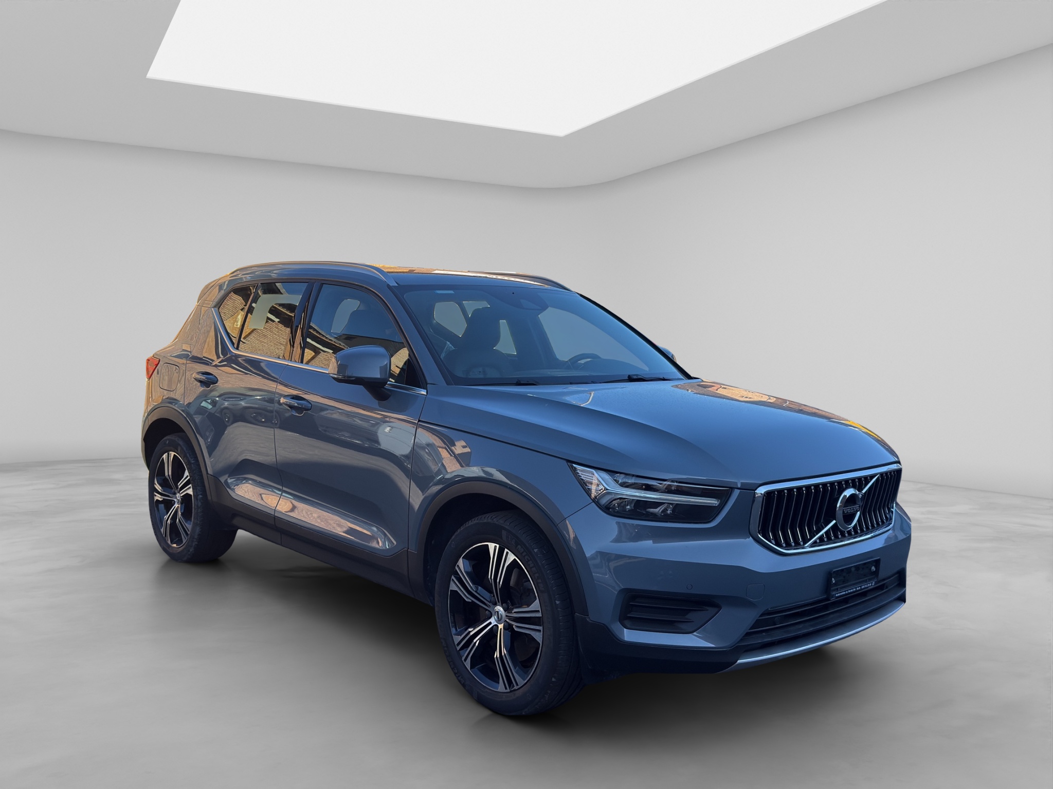 VOLVO XC40 7