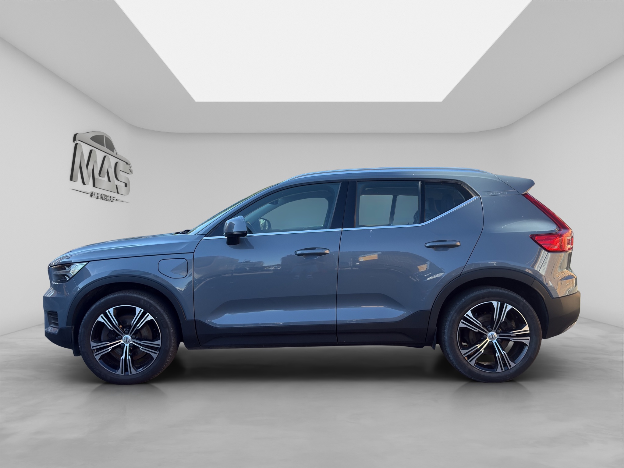 VOLVO XC40 3