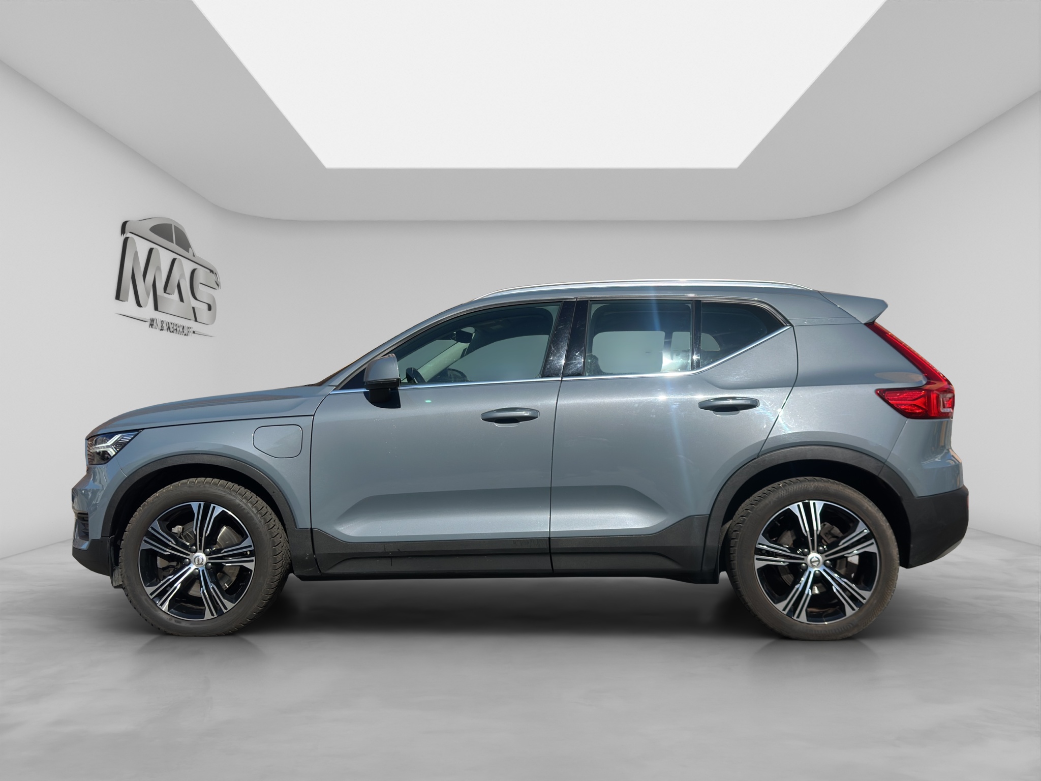 VOLVO XC40 3