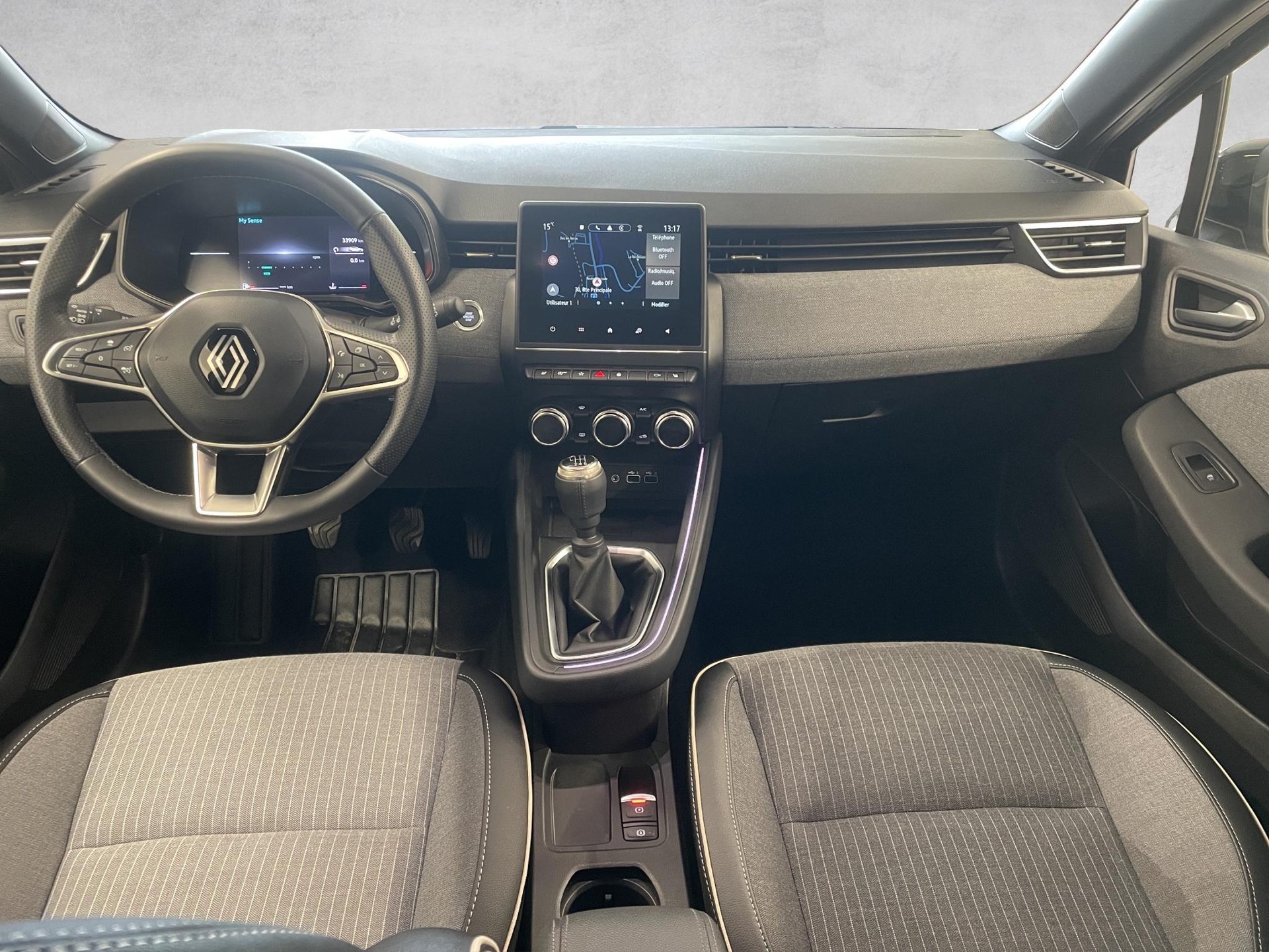RENAULT Clio 1.0 TCe techno - 10