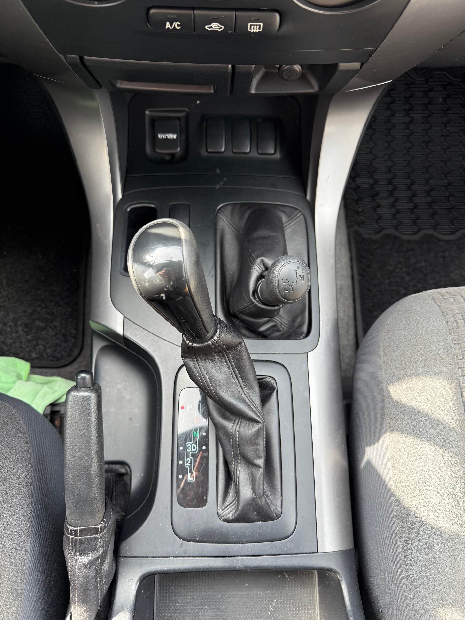 TOYOTA Land Cruiser 3.0 TD Linea Terra - 10