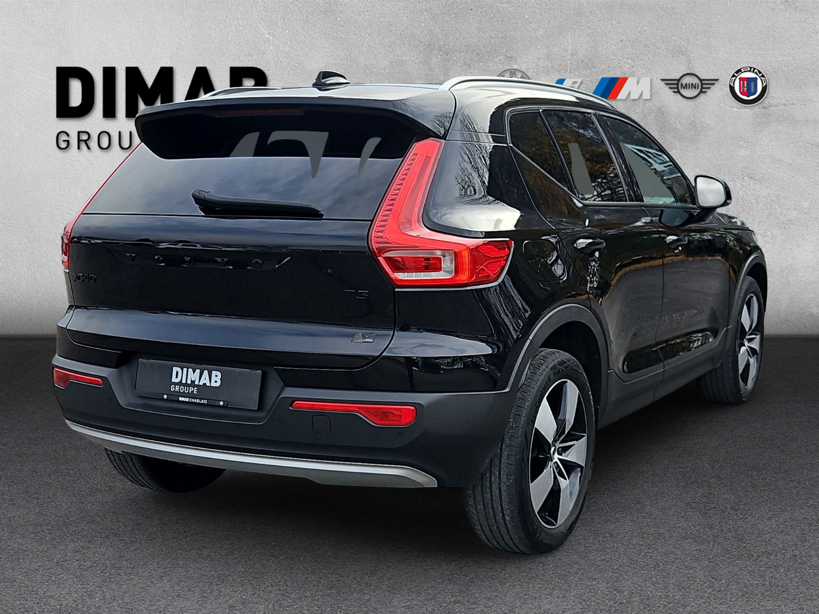 VOLVO XC40 T3 Momentum - 5