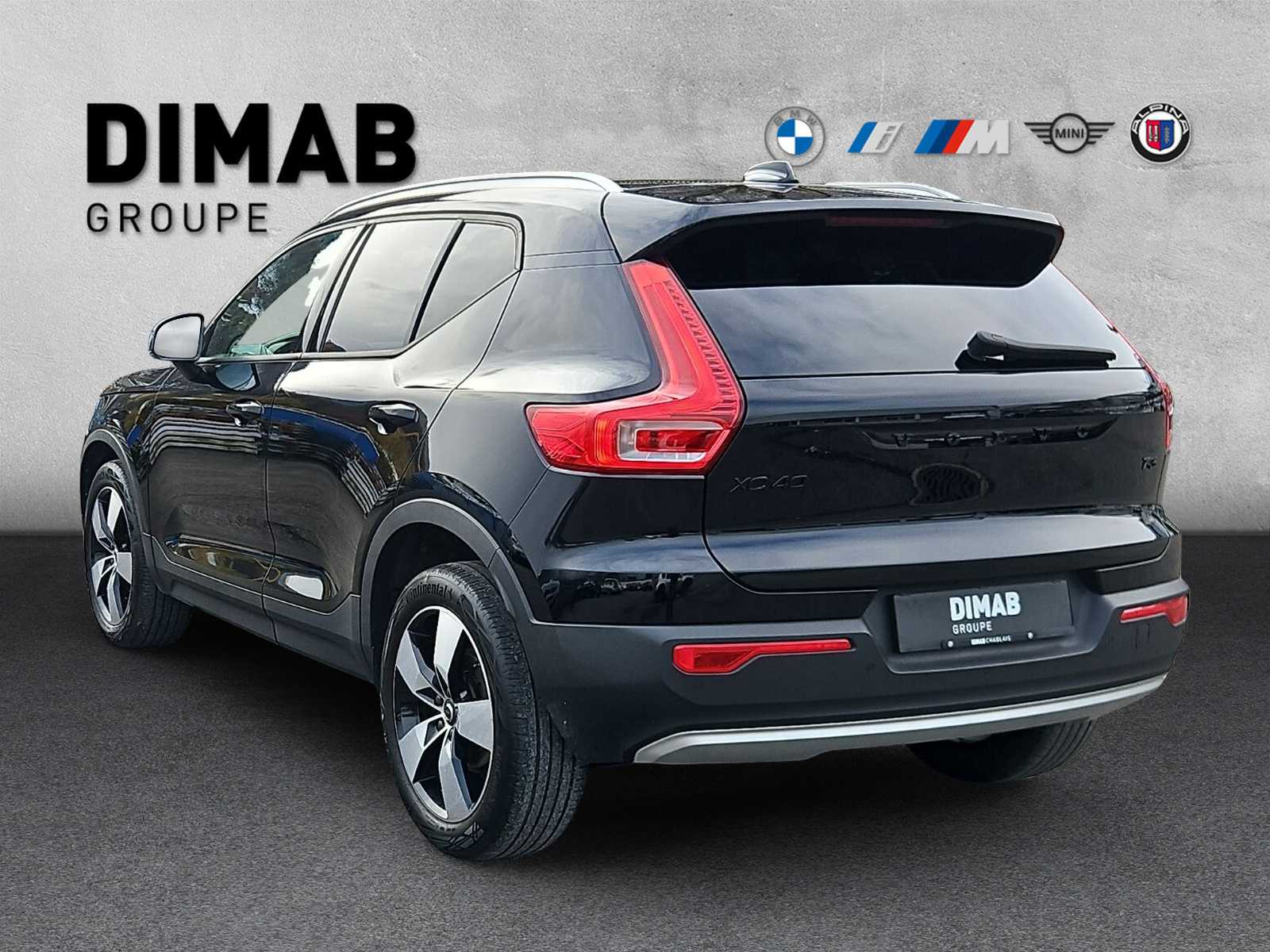 VOLVO XC40 T3 Momentum - 3