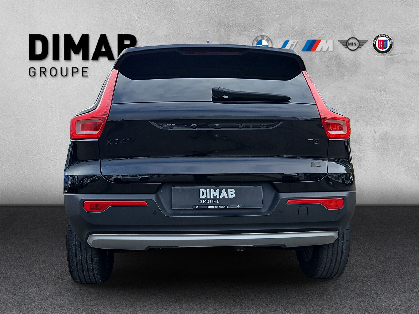 VOLVO XC40 T3 Momentum - 4