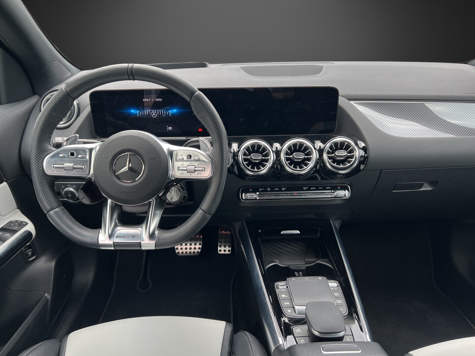 MERCEDES-BENZ GLA 35 AMG 4Matic 8G-Speedshift DCT - 10