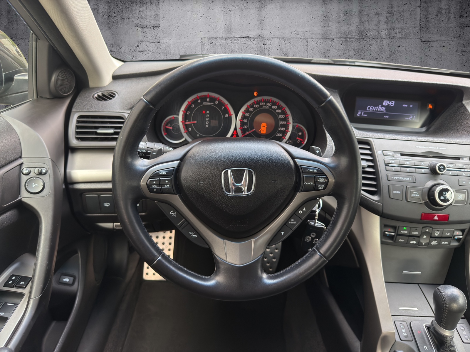 HONDA Accord 2.4i 16V Type-S Automatic *CH-Fahrzeug* - 8