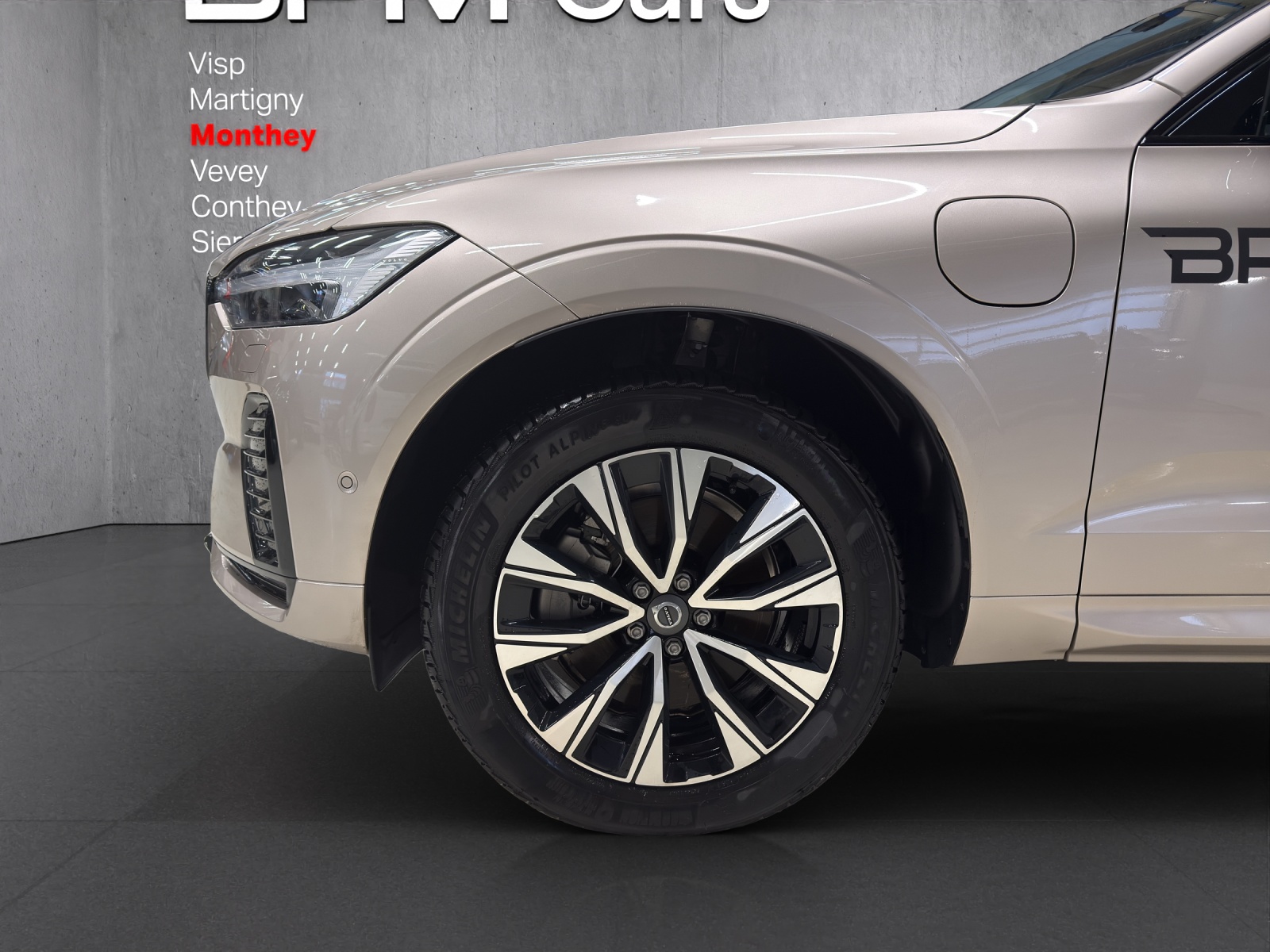 VOLVO XC60 T8 eAWD PluginHybrid Ultra Dark Geartronic - 8