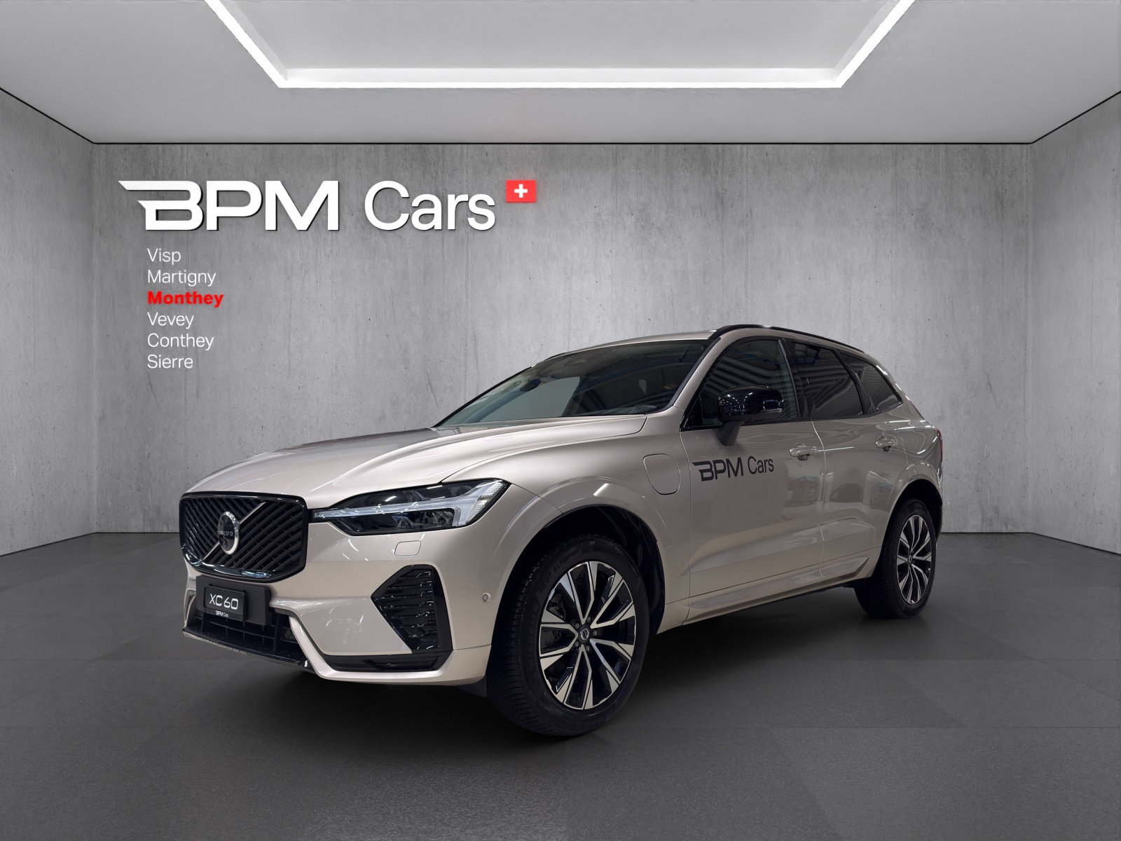 VOLVO XC60 T8 eAWD PluginHybrid Ultra Dark Geartronic