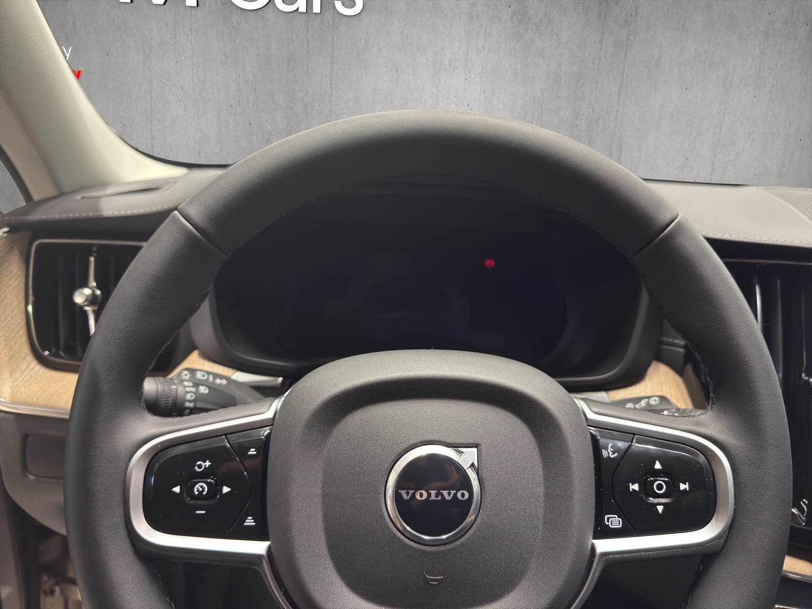 VOLVO XC60 T8 eAWD PluginHybrid Ultra Dark Geartronic - 18