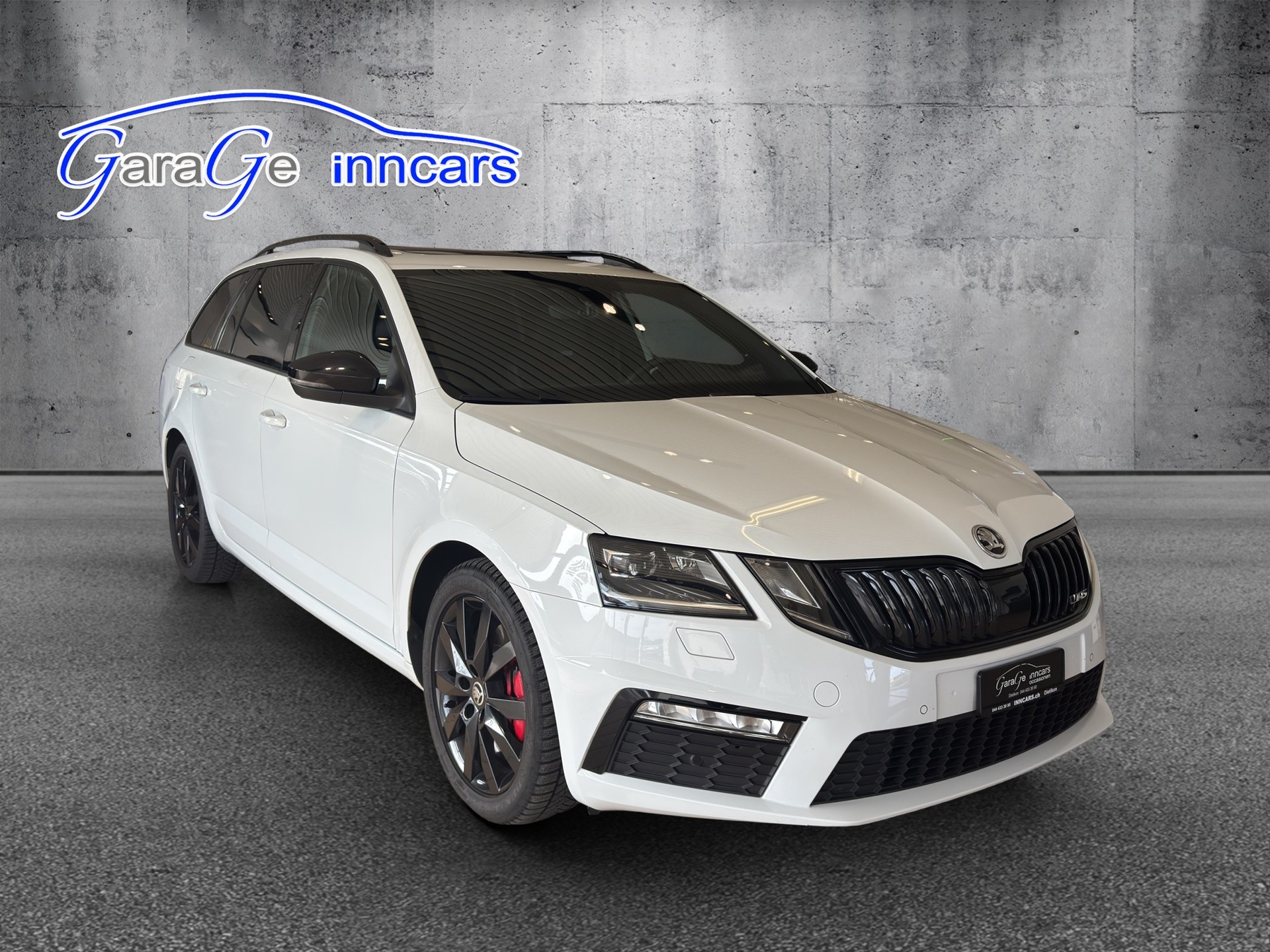 SKODA Octavia Combi 2.0 TSI RS 245 DSG - 2