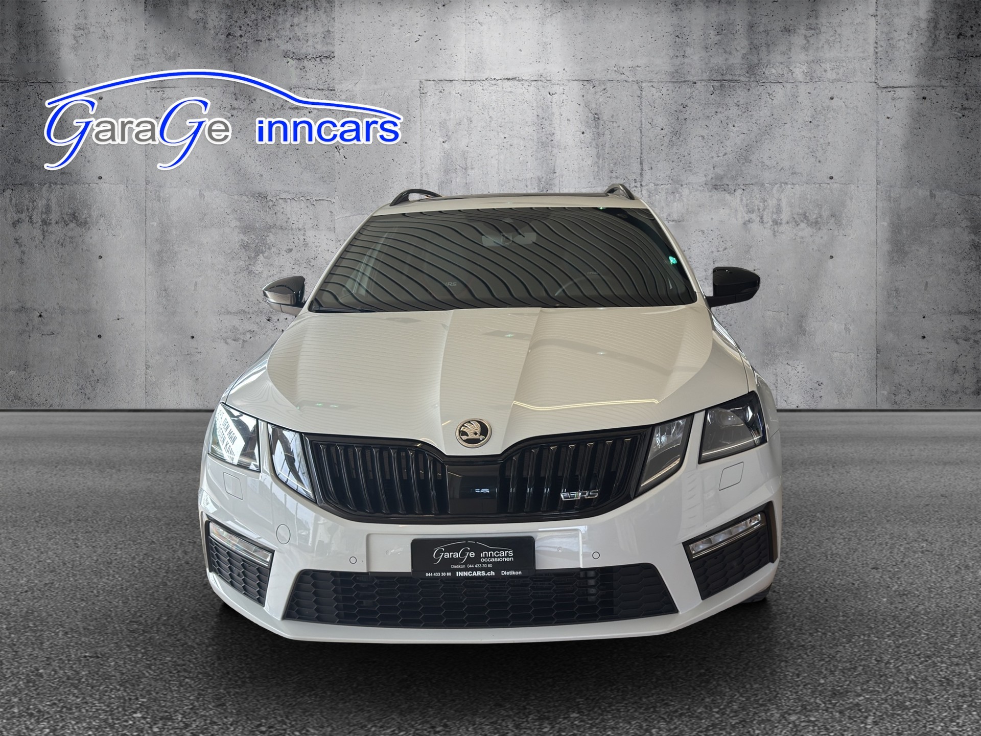 SKODA Octavia Combi 2.0 TSI RS 245 DSG - 4