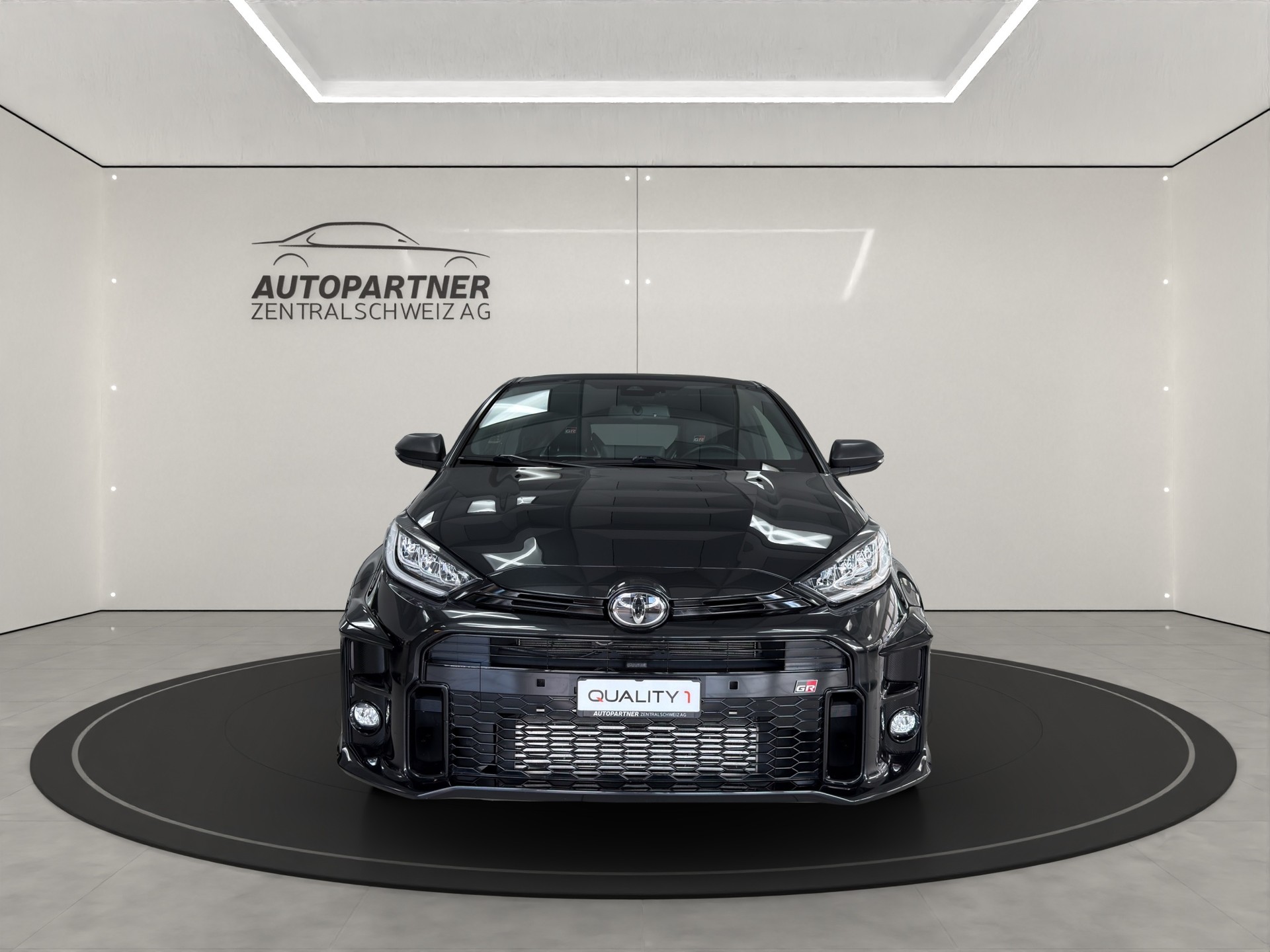 TOYOTA Yaris 1.6 GR Sport Circuit Carbon Pack - 4