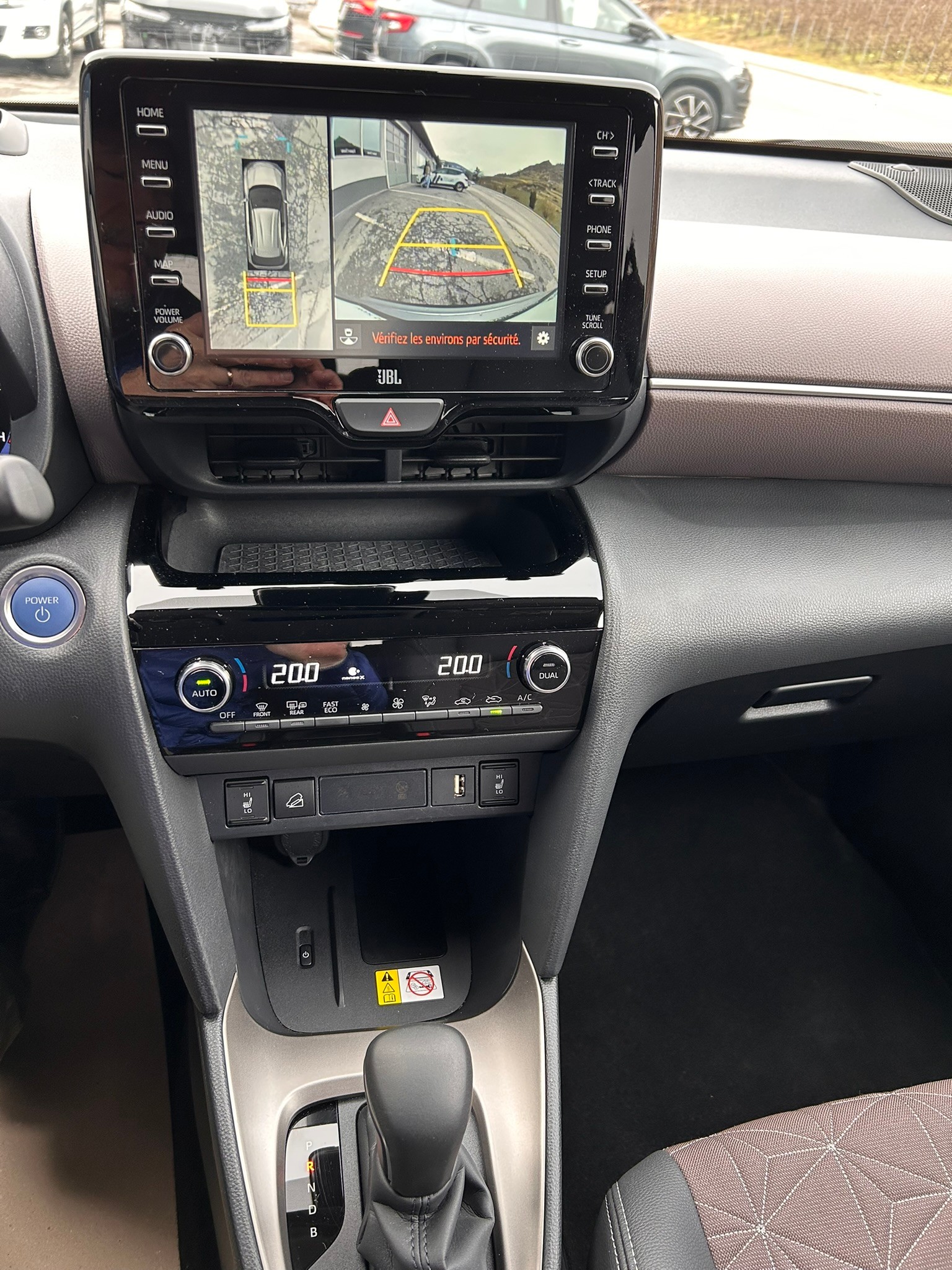 TOYOTA Yaris Cross 1.5 Elegant e-CVT AWDi - 8