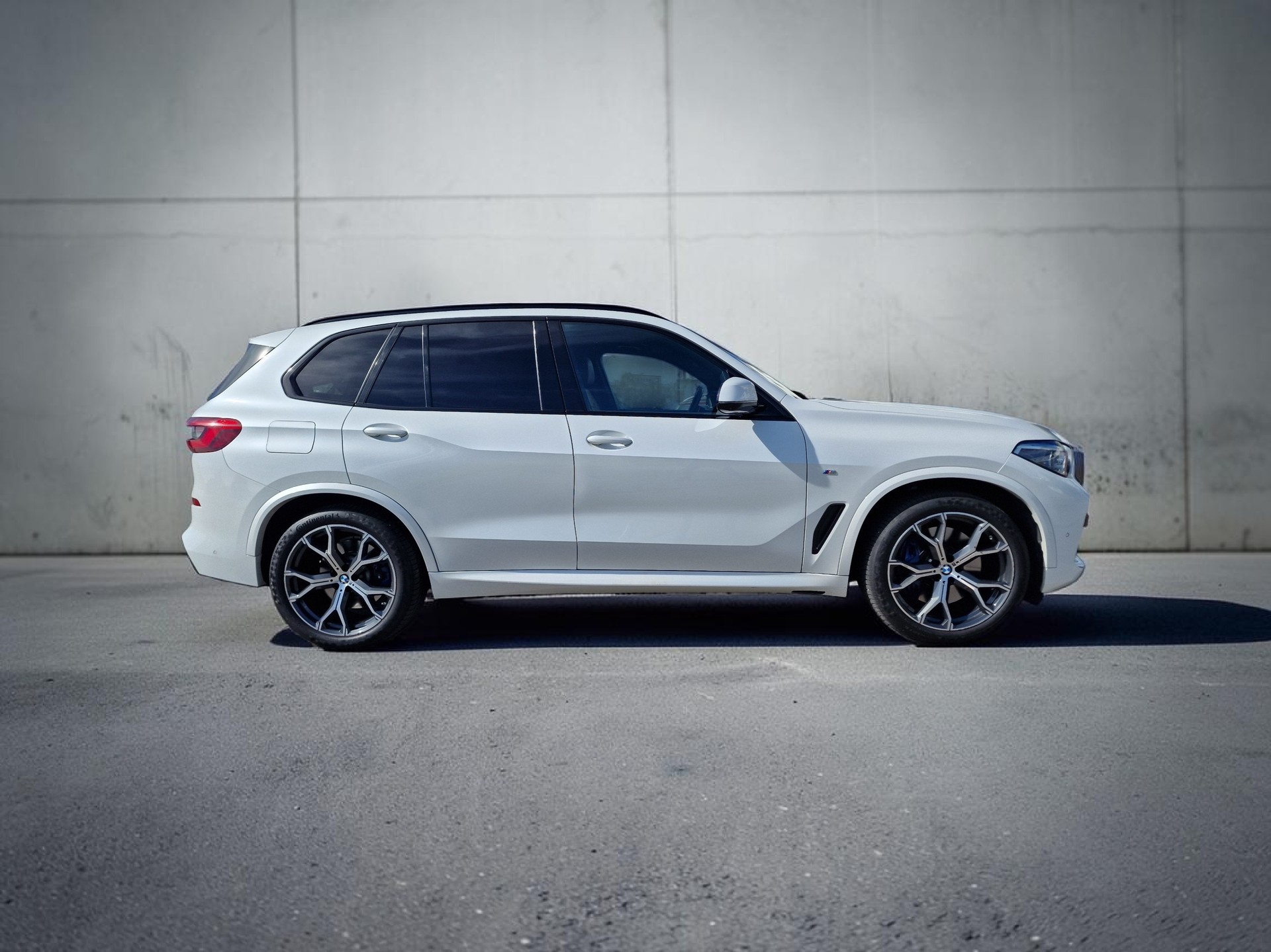 BMW X5 xDrive 40i Steptronic M- Sport 8xAlu Luftfahrw 24Mt Gara
