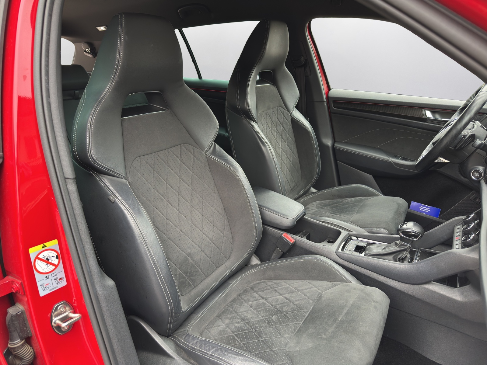SKODA Kodiaq 2.0 TSI 4x4 SportLine - 14