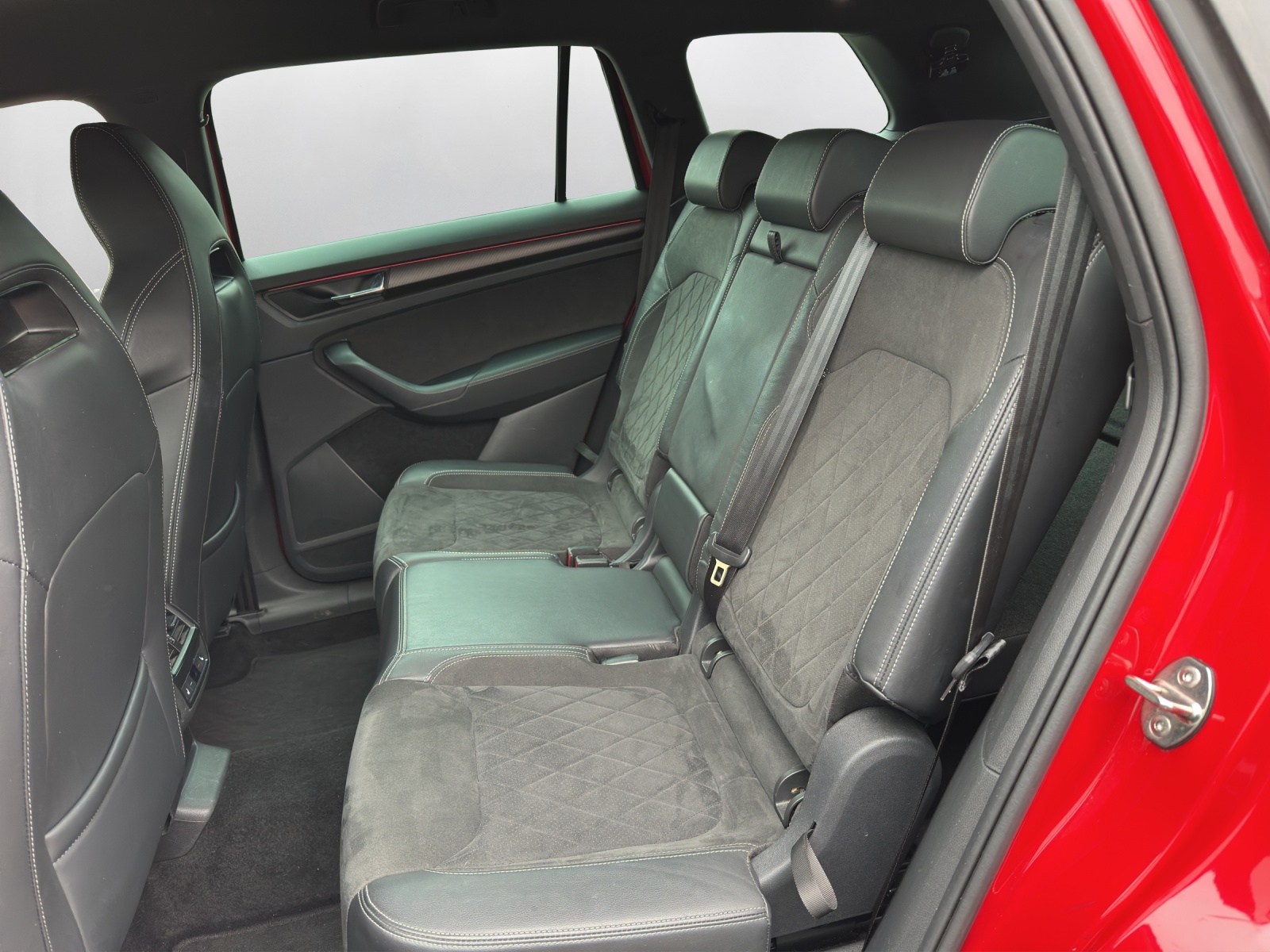 SKODA Kodiaq 2.0 TSI 4x4 SportLine - 11