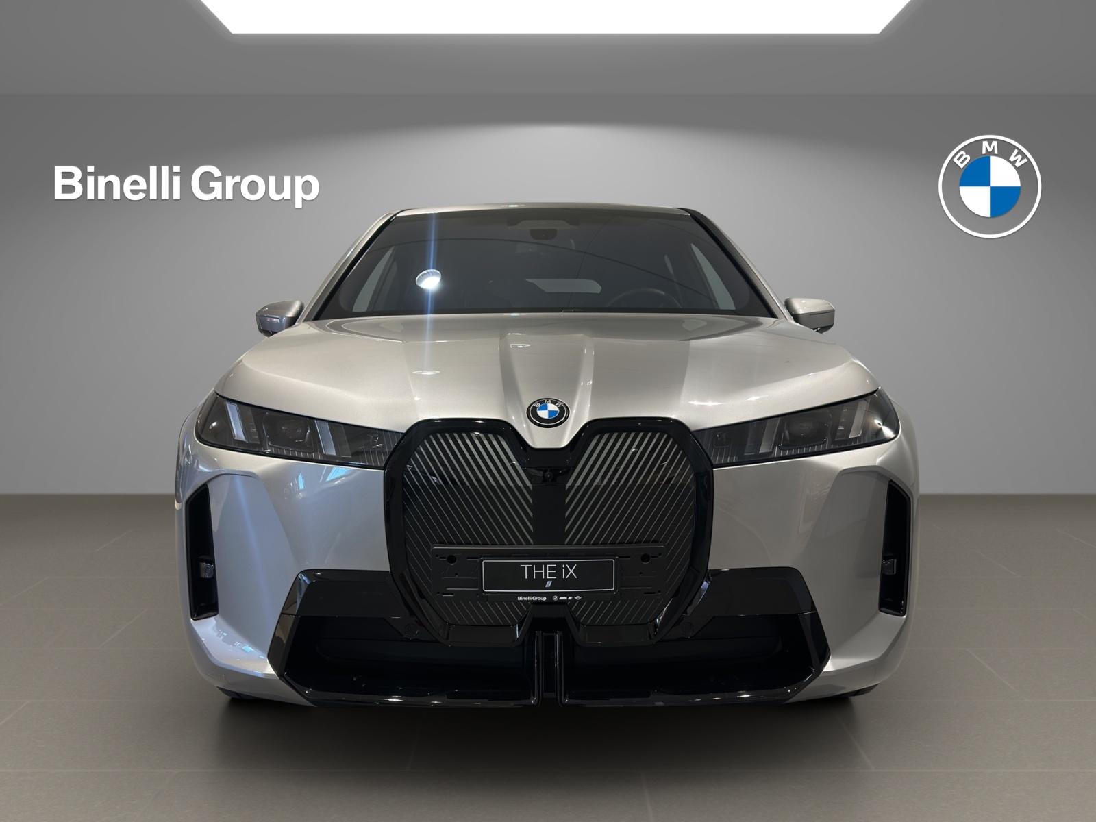iX xDrive60