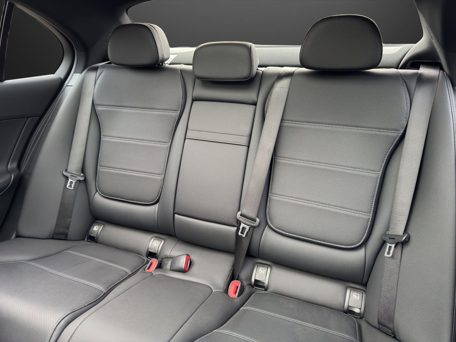 MERCEDES-BENZ C 300 d 4Matic - 15