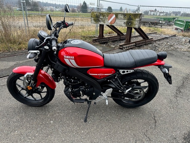 YAMAHA XSR 125 - 6