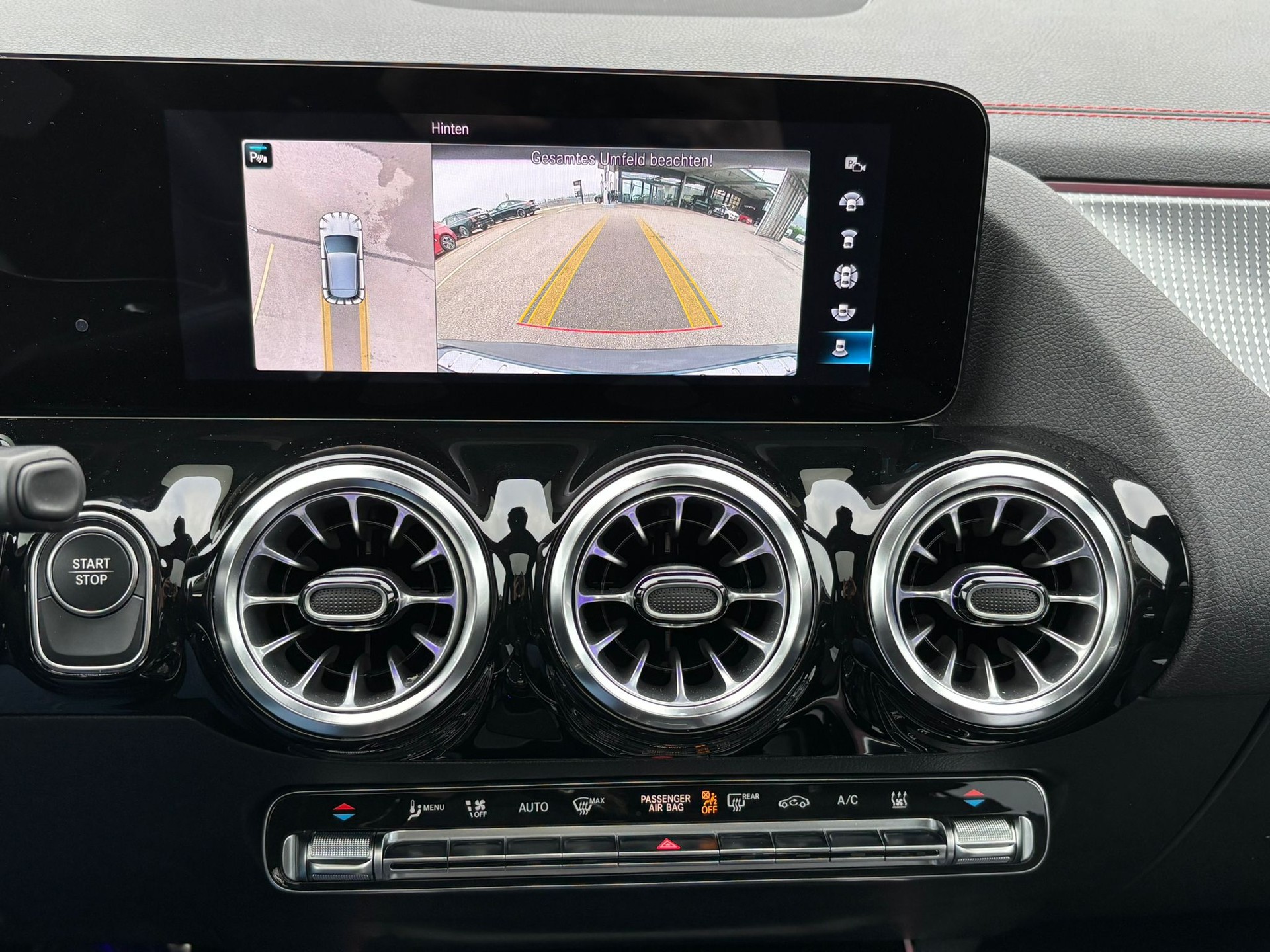 MERCEDES-BENZ EQA 300 AMG-Line 4Matic - 10