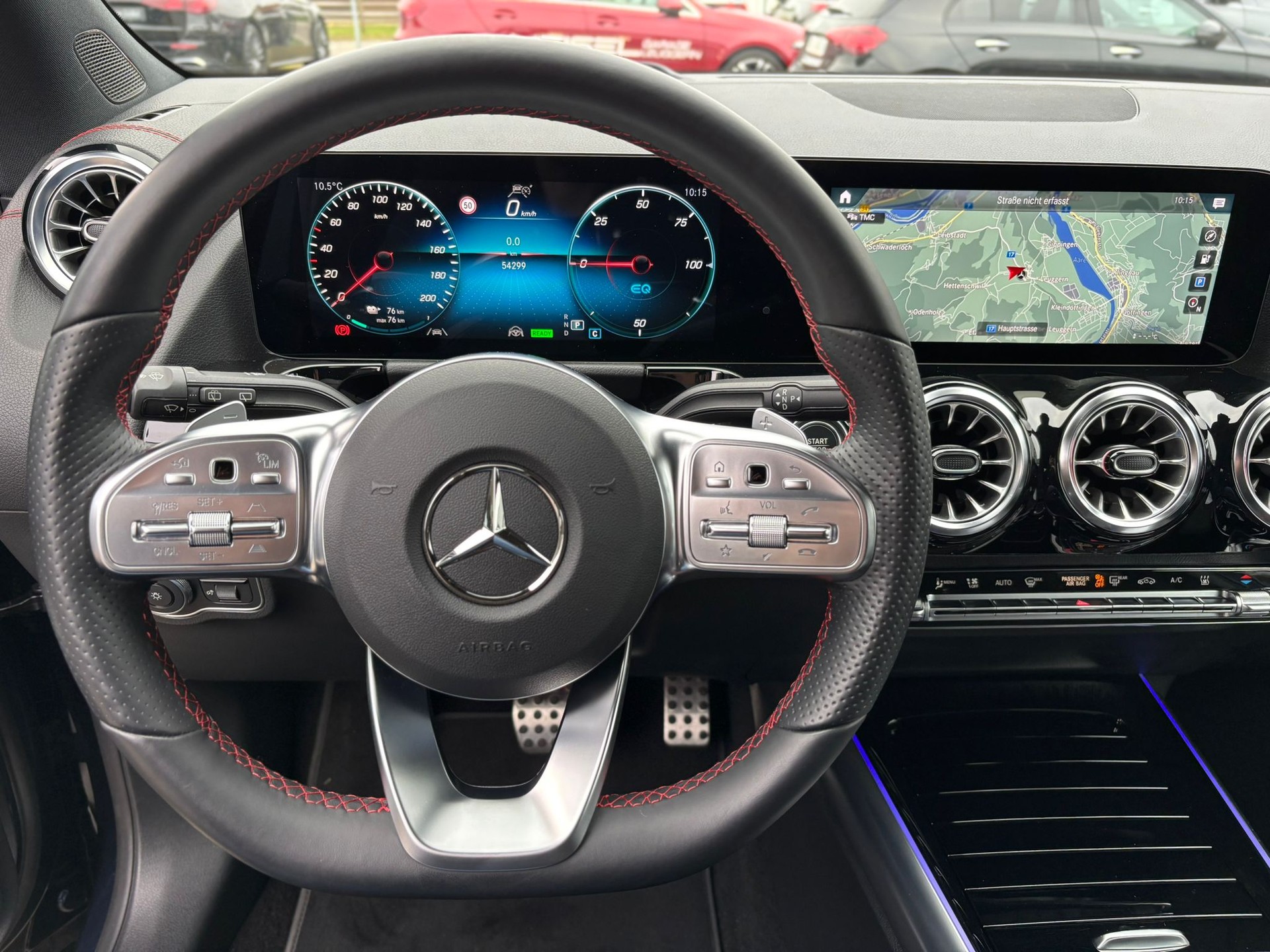 MERCEDES-BENZ EQA 300 AMG-Line 4Matic - 9