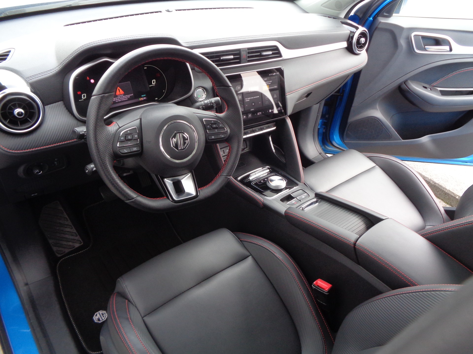 MG ZS EV 70kWh Luxury - 7